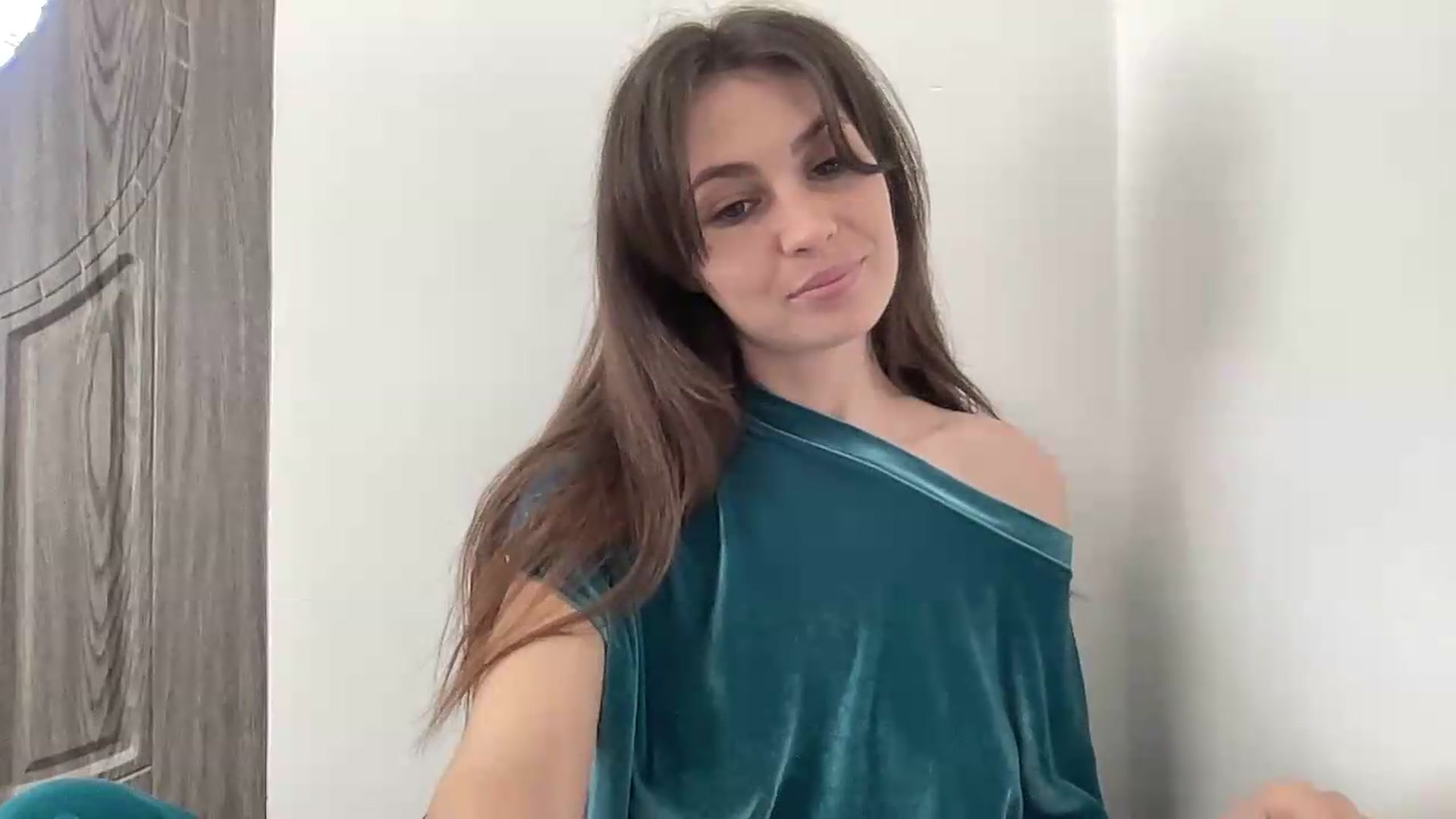 Gallery image thumbnail from SofiaGibbs's myfreecams stream on, 06/02/2026, 12:28 image 6 of 20