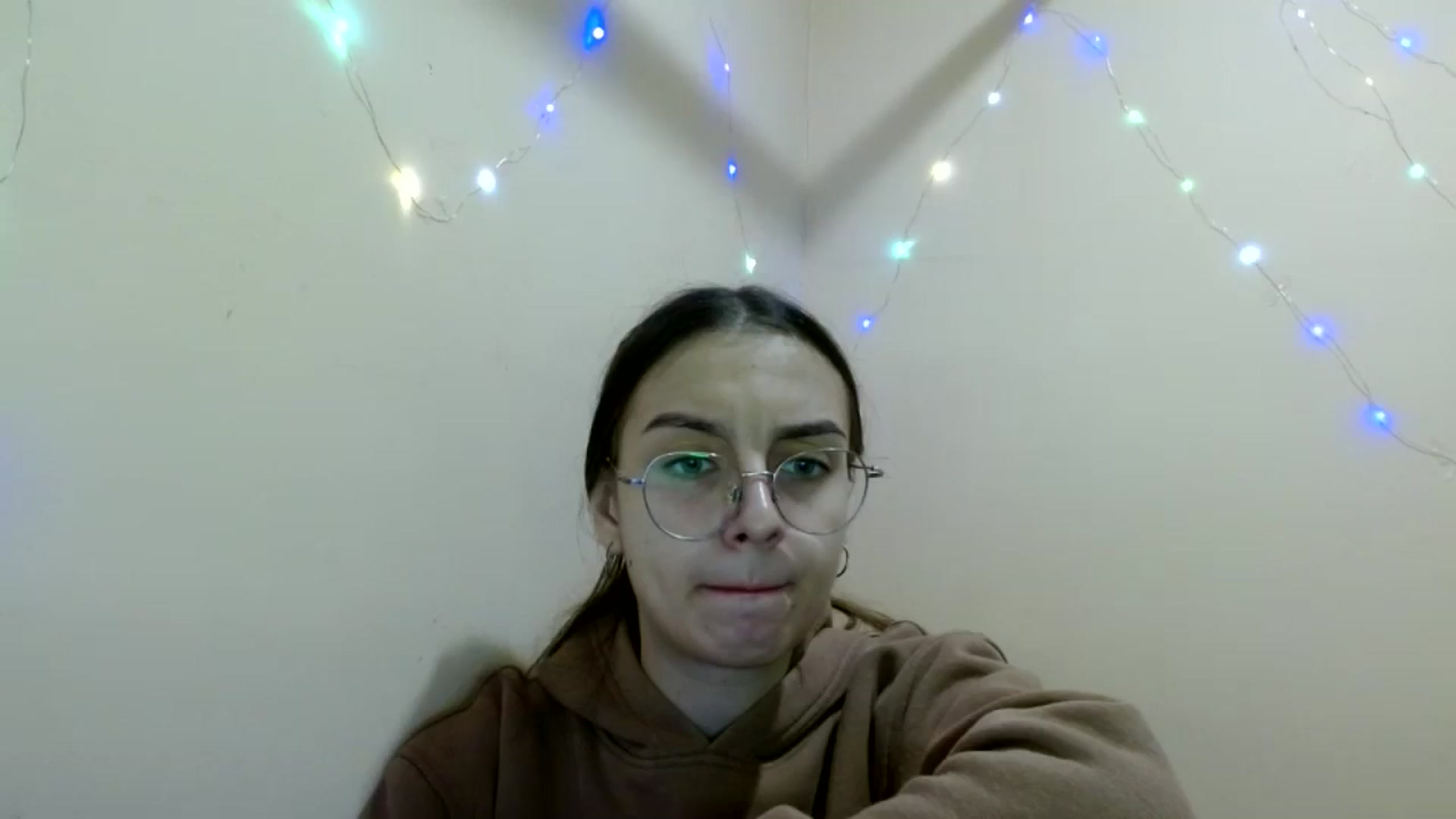 Gallery image thumbnail from SofiaLiub's myfreecams stream on, 11/12/2024, 12:32 image 18 of 20