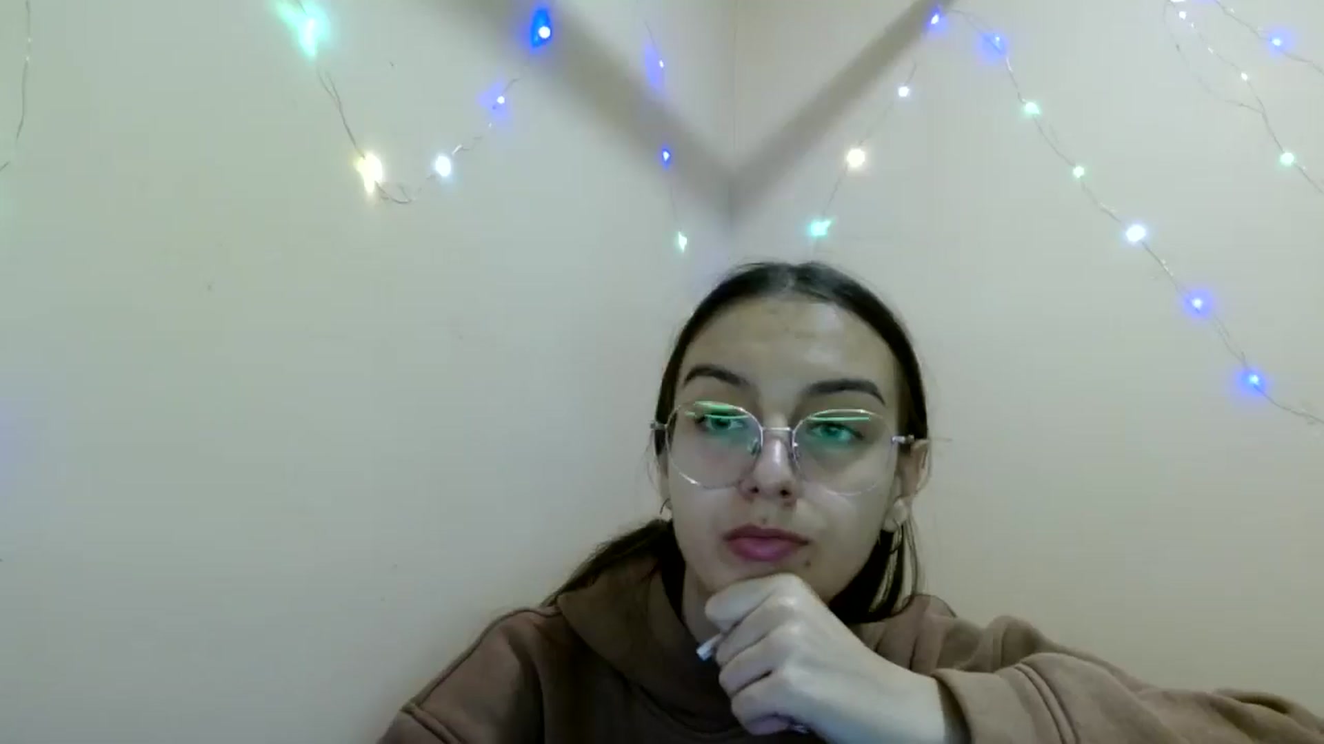 Gallery image thumbnail from SofiaLiub's myfreecams stream on, 11/12/2024, 12:32 image 17 of 20