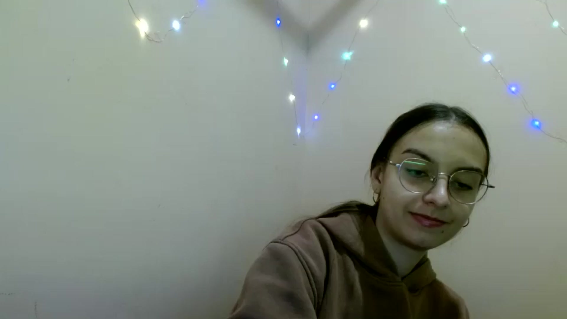Gallery image thumbnail from SofiaLiub's myfreecams stream on, 11/12/2024, 12:32 image 9 of 20