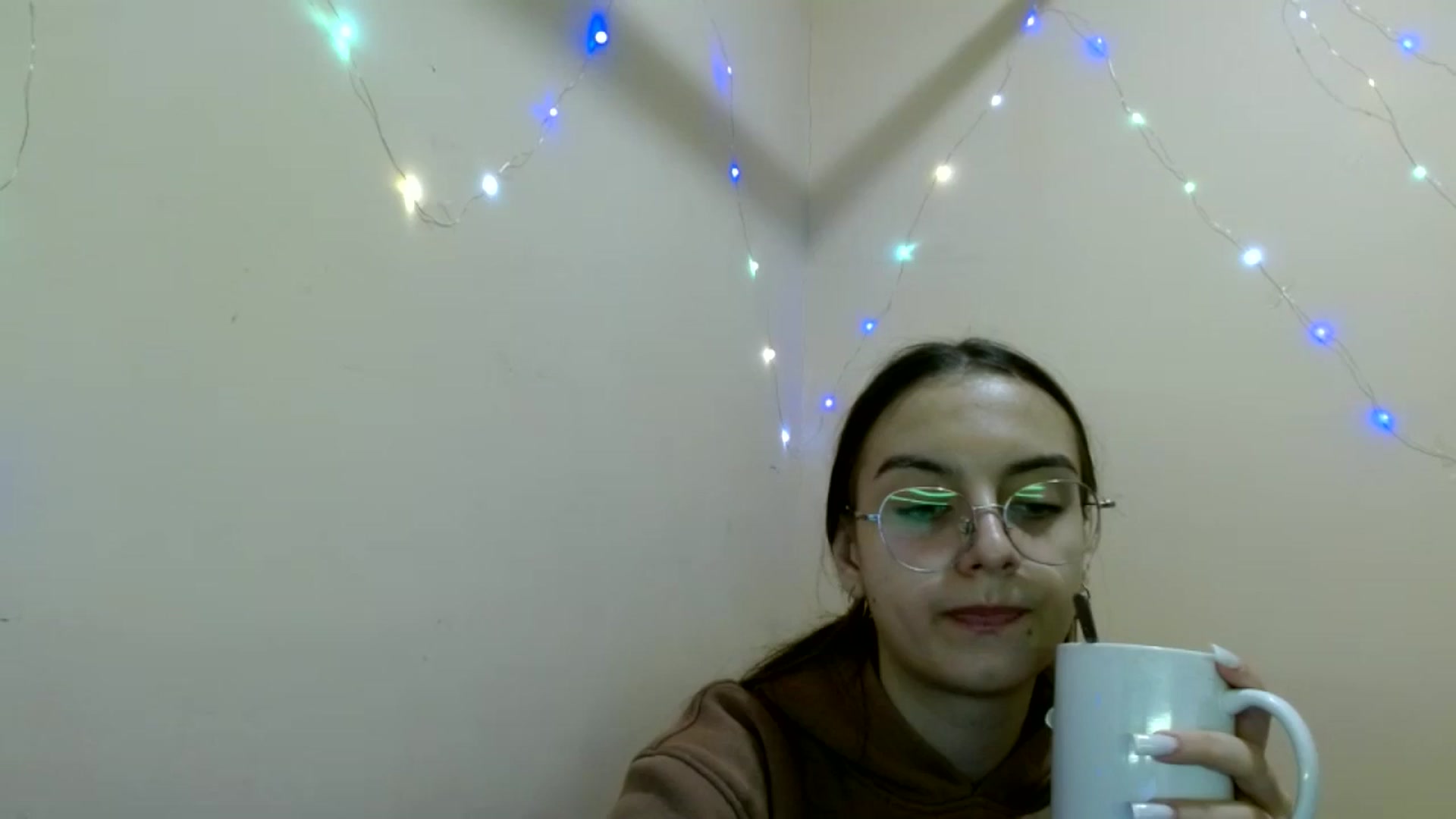 Gallery image thumbnail from SofiaLiub's myfreecams stream on, 11/12/2024, 13:05 image 1 of 20