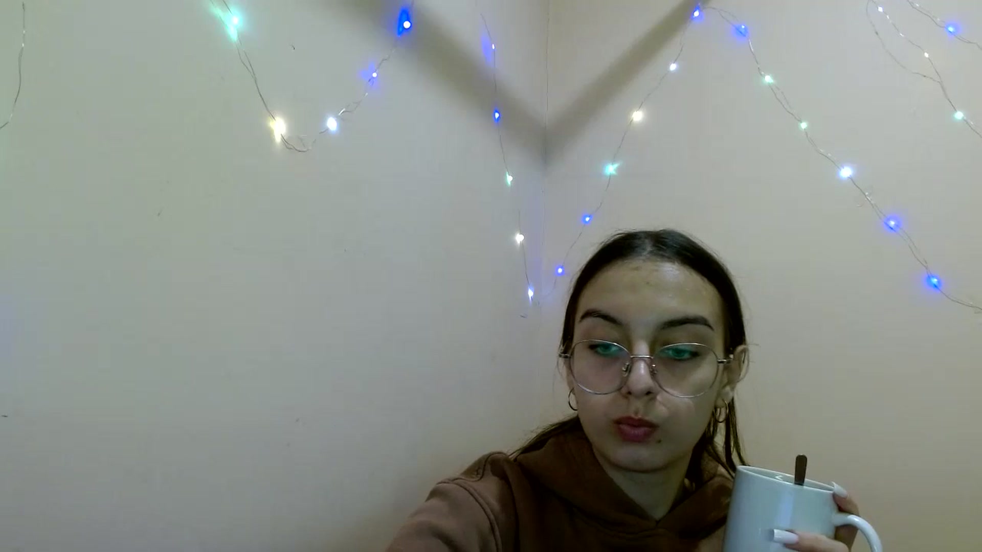 Gallery image thumbnail from SofiaLiub's myfreecams stream on, 11/12/2024, 13:05 image 5 of 20
