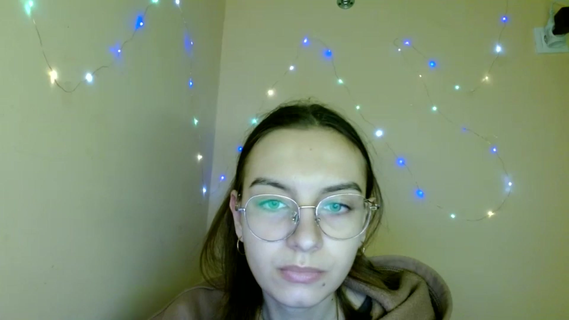 Gallery image thumbnail from SofiaLiub's myfreecams stream on, 11/13/2024, 10:34 image 5 of 20