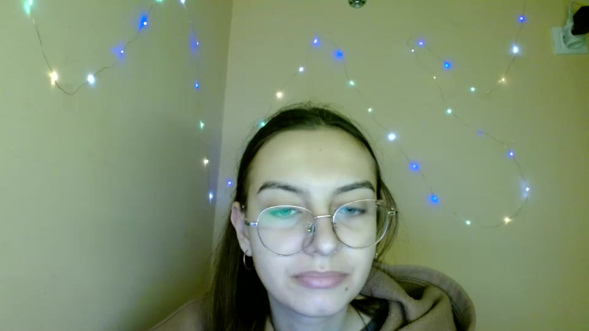 Gallery image thumbnail from SofiaLiub's myfreecams stream on, 11/13/2024, 10:34 image 8 of 20