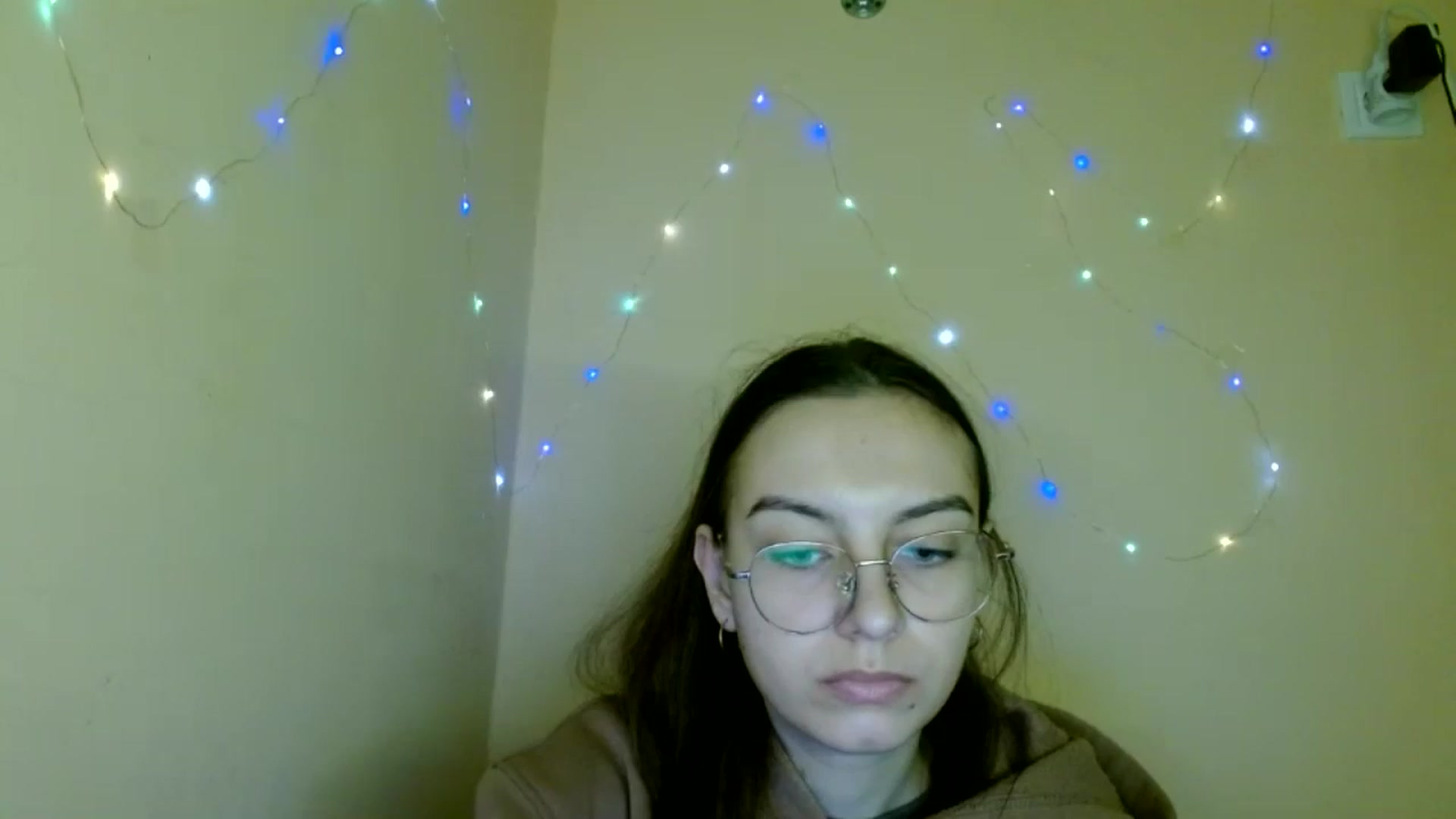 Gallery image thumbnail from SofiaLiub's myfreecams stream on, 11/13/2024, 10:34 image 15 of 20