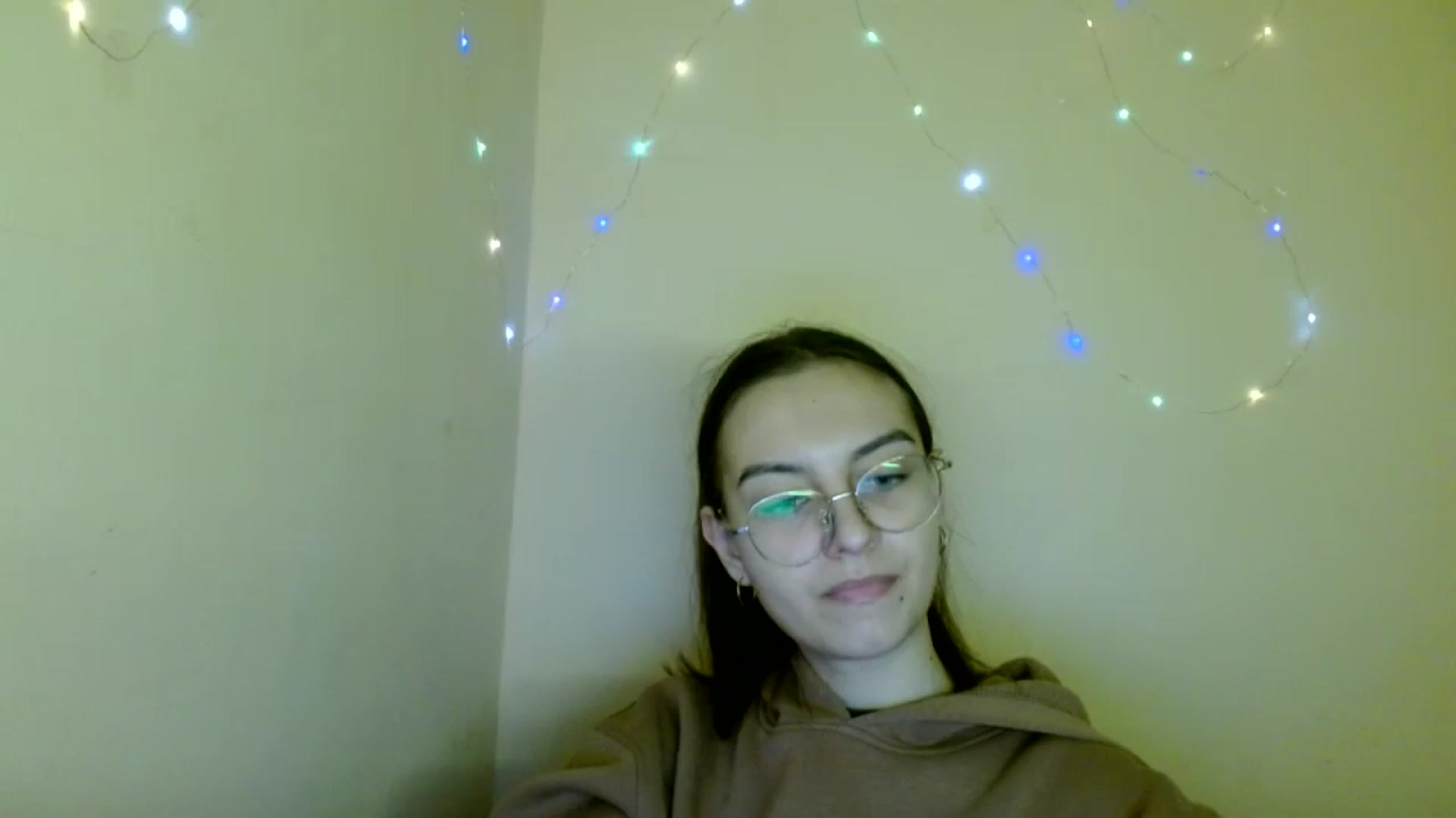 Gallery image thumbnail from SofiaLiub's myfreecams stream on, 11/13/2024, 10:34 image 18 of 20