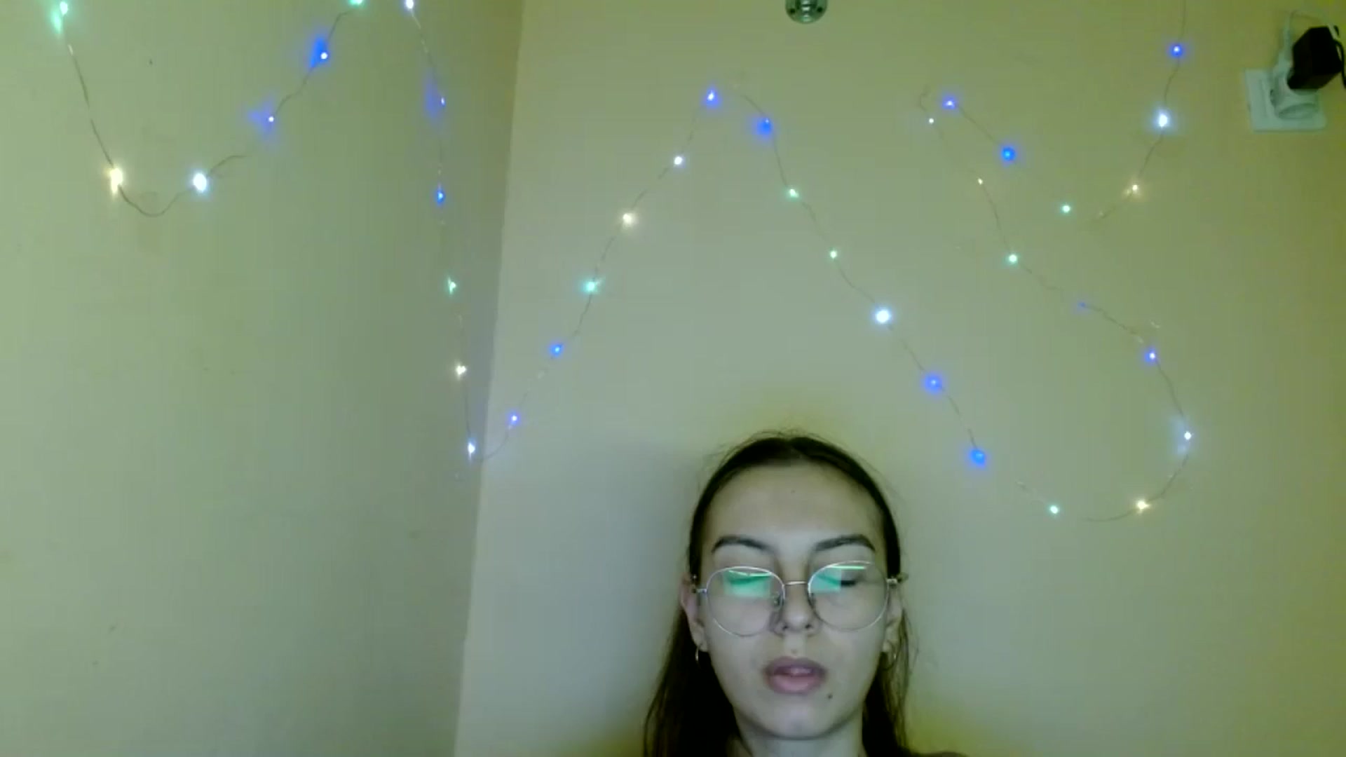 Gallery image thumbnail from SofiaLiub's myfreecams stream on, 11/13/2024, 10:34 image 16 of 20