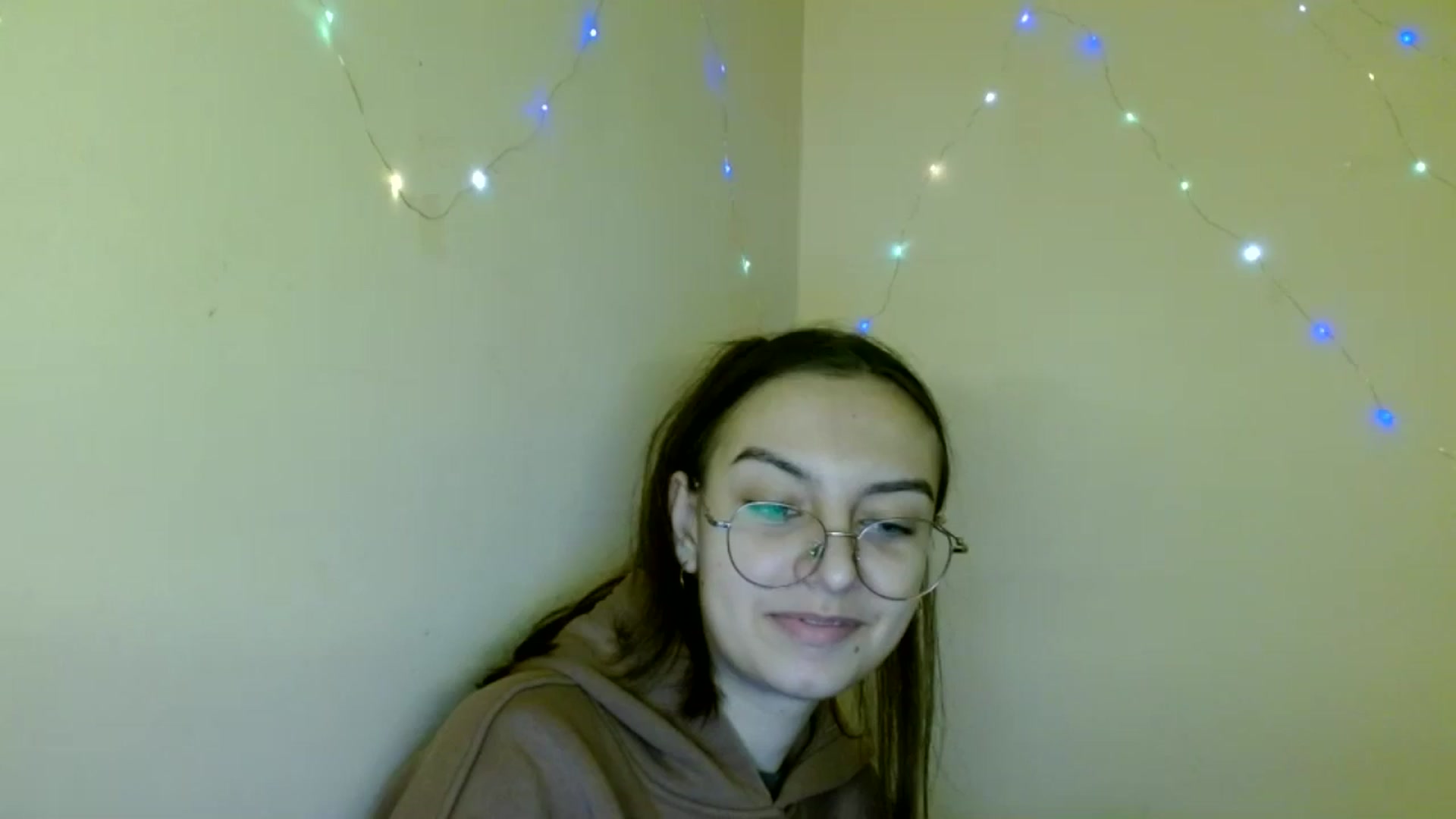 Gallery image thumbnail from SofiaLiub's myfreecams stream on, 11/13/2024, 11:11 image 8 of 20