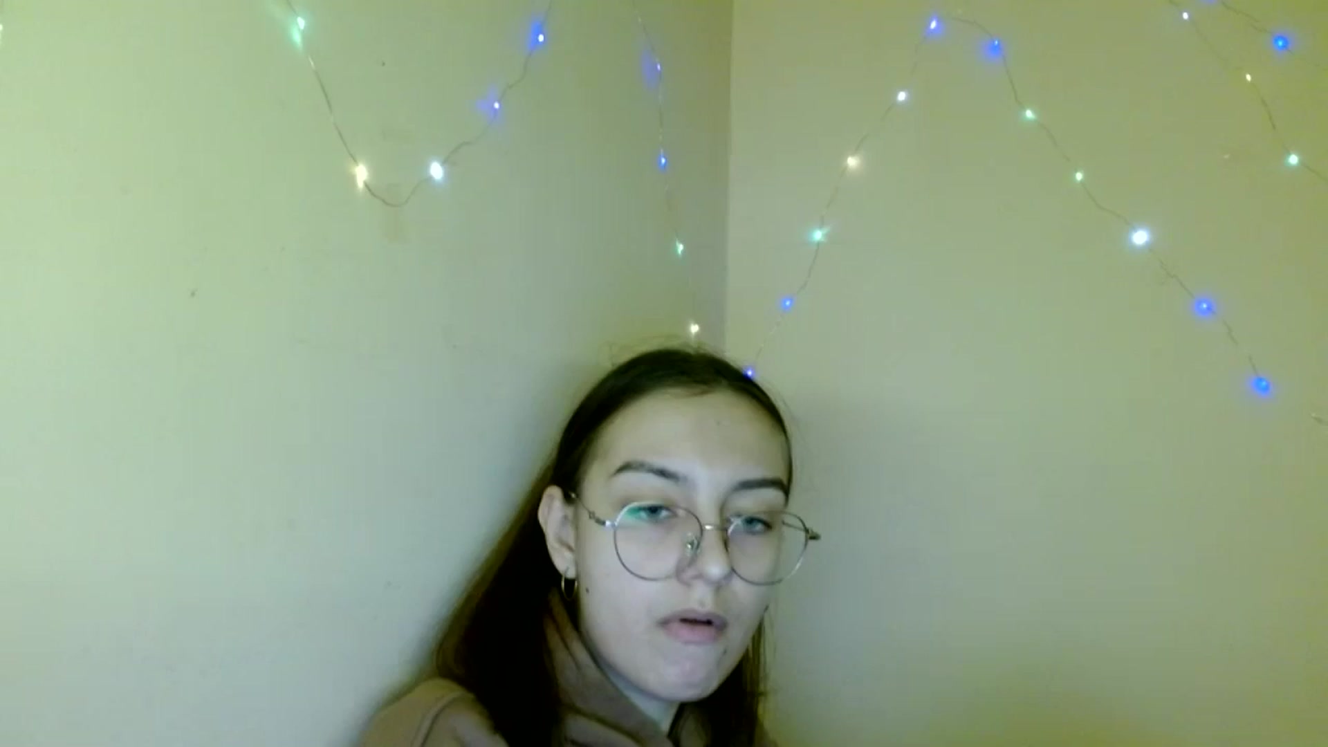 Gallery image thumbnail from SofiaLiub's myfreecams stream on, 11/13/2024, 11:11 image 5 of 20