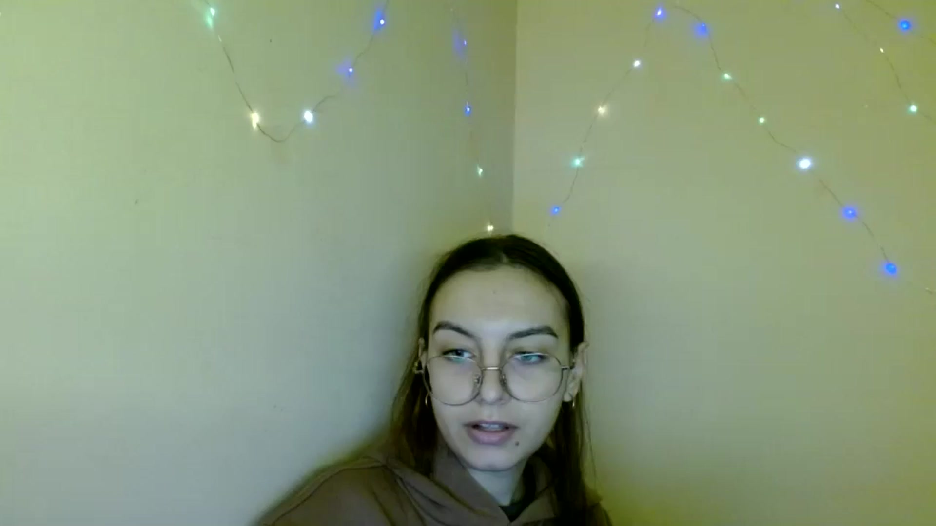Gallery image thumbnail from SofiaLiub's myfreecams stream on, 11/13/2024, 11:11 image 13 of 20