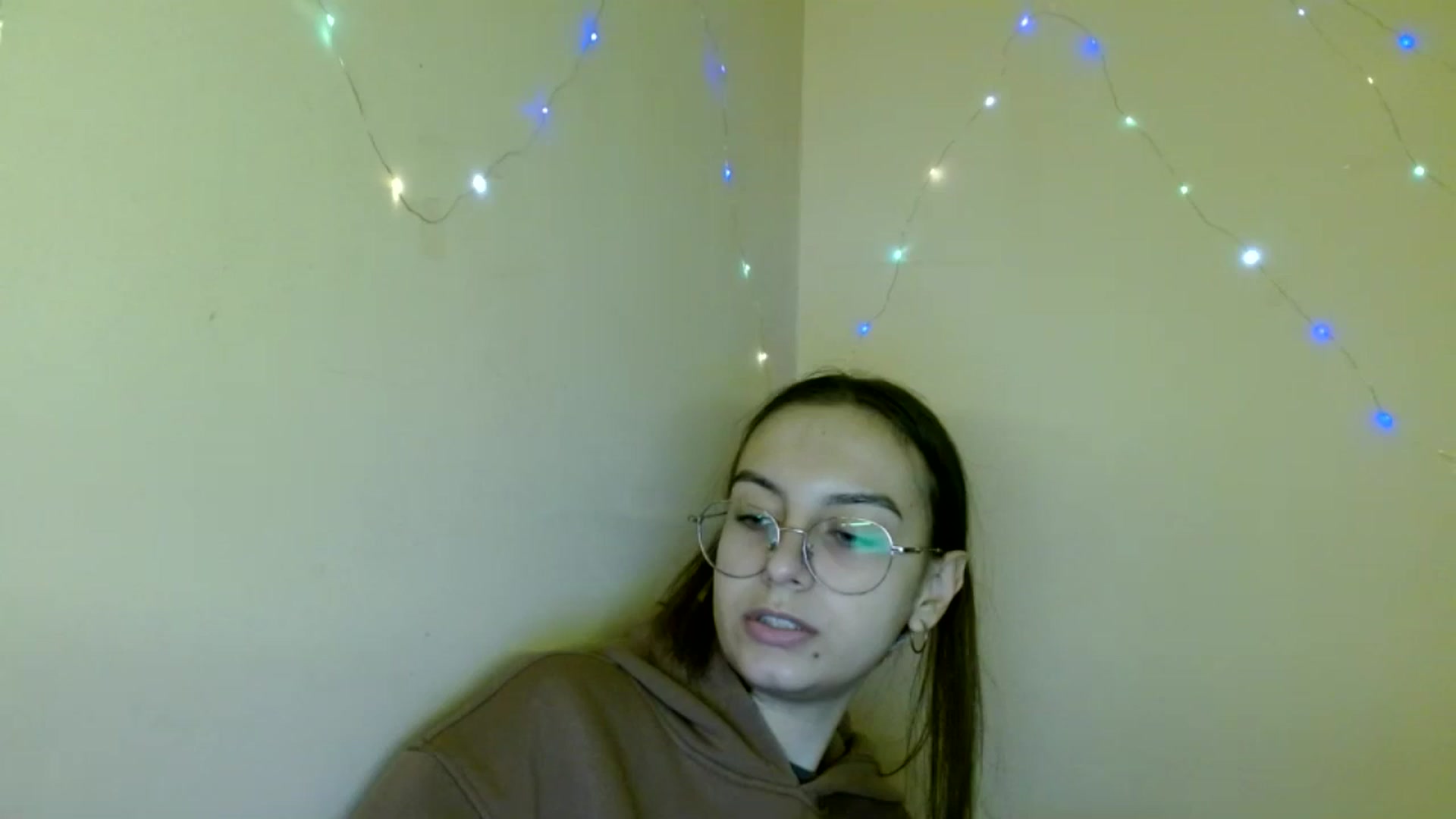 Gallery image thumbnail from SofiaLiub's myfreecams stream on, 11/13/2024, 11:11 image 11 of 20