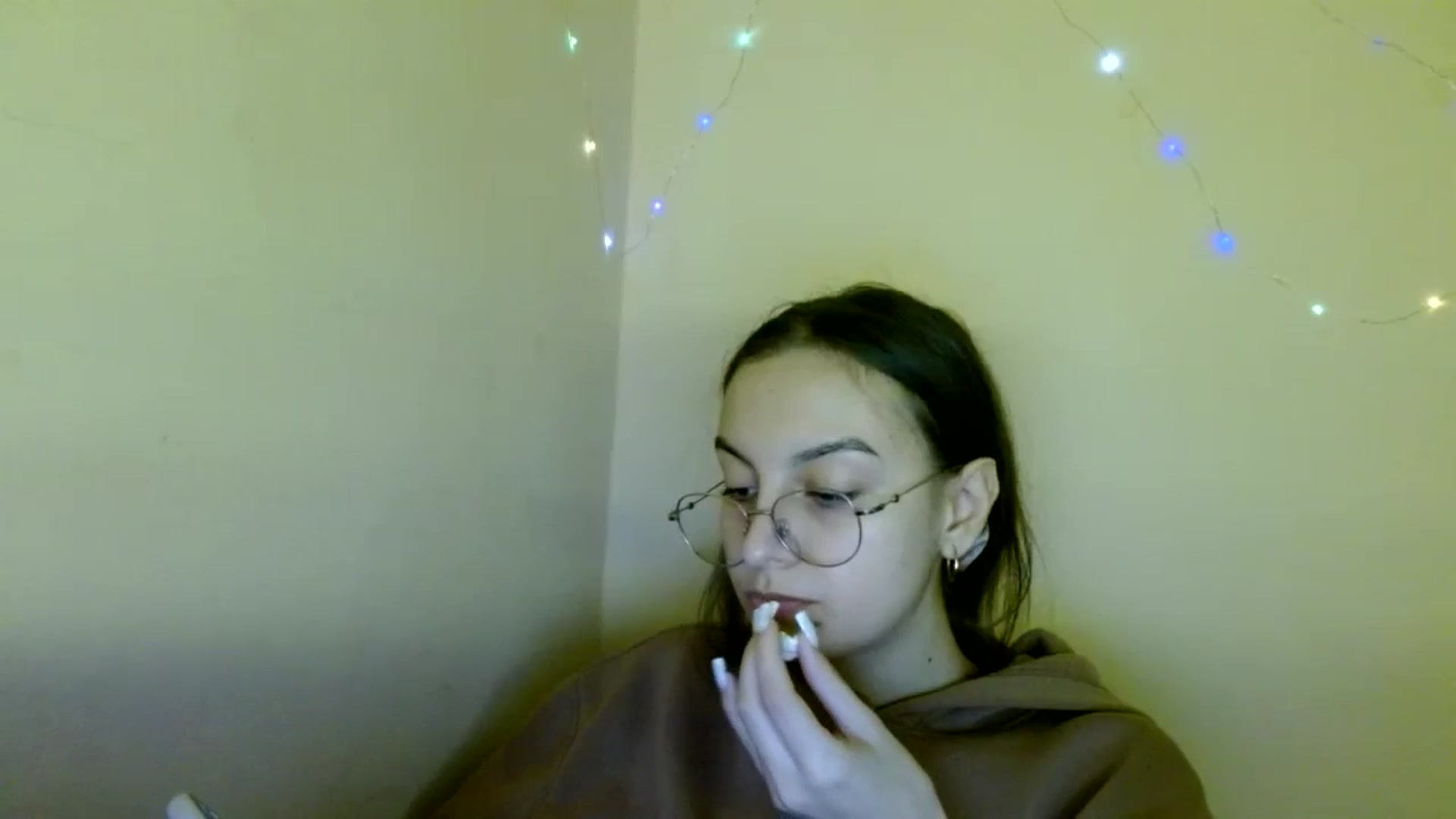 Gallery image thumbnail from SofiaLiub's myfreecams stream on, 11/13/2024, 11:31 image 10 of 20