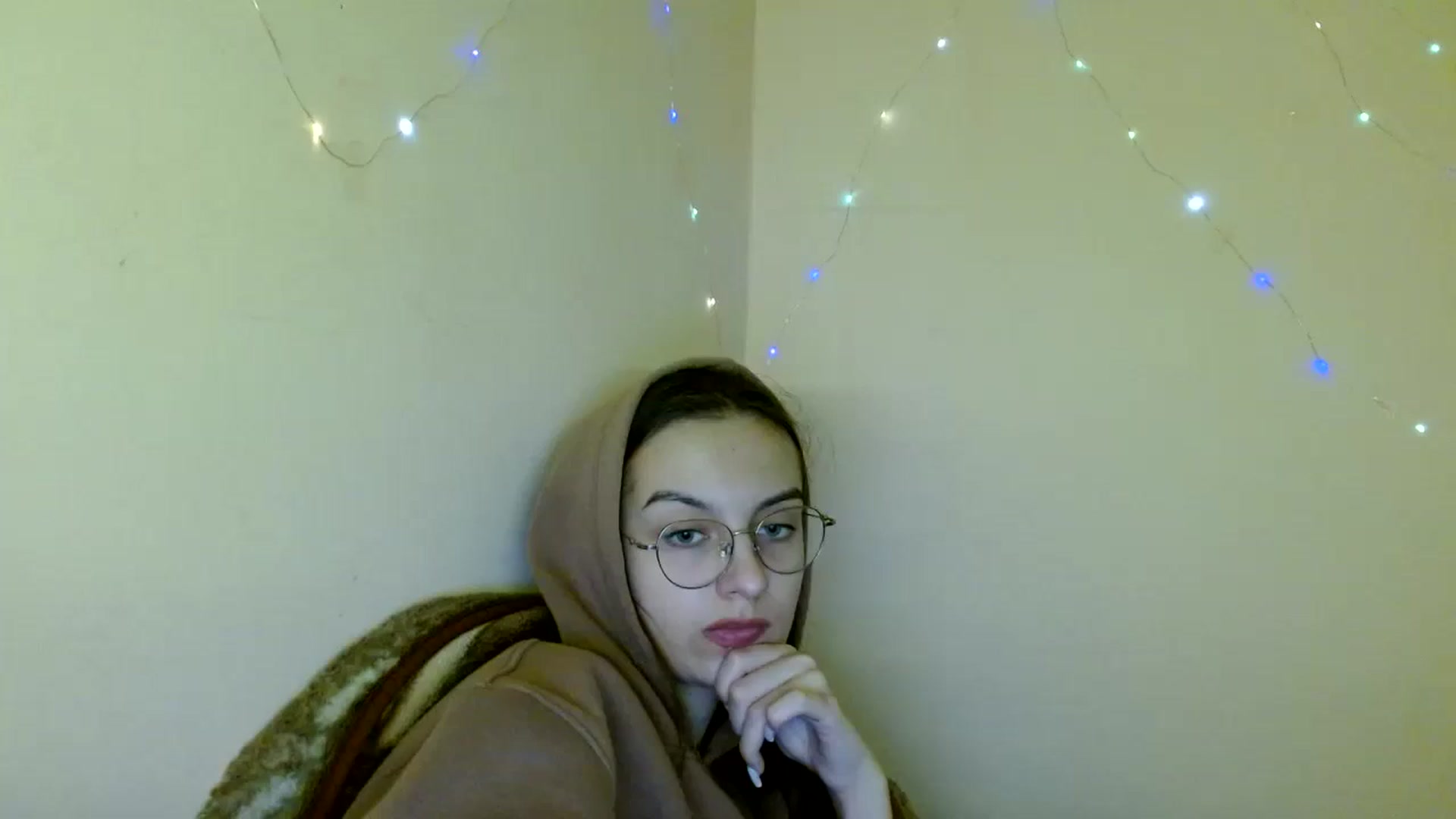 Gallery image thumbnail from SofiaLiub's myfreecams stream on, 11/13/2024, 12:51 image 13 of 20