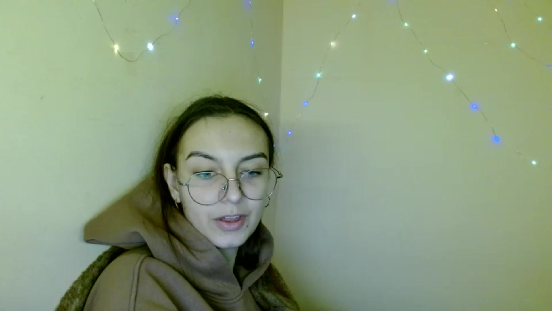 Gallery image thumbnail from SofiaLiub's myfreecams stream on, 11/13/2024, 12:51 image 1 of 20