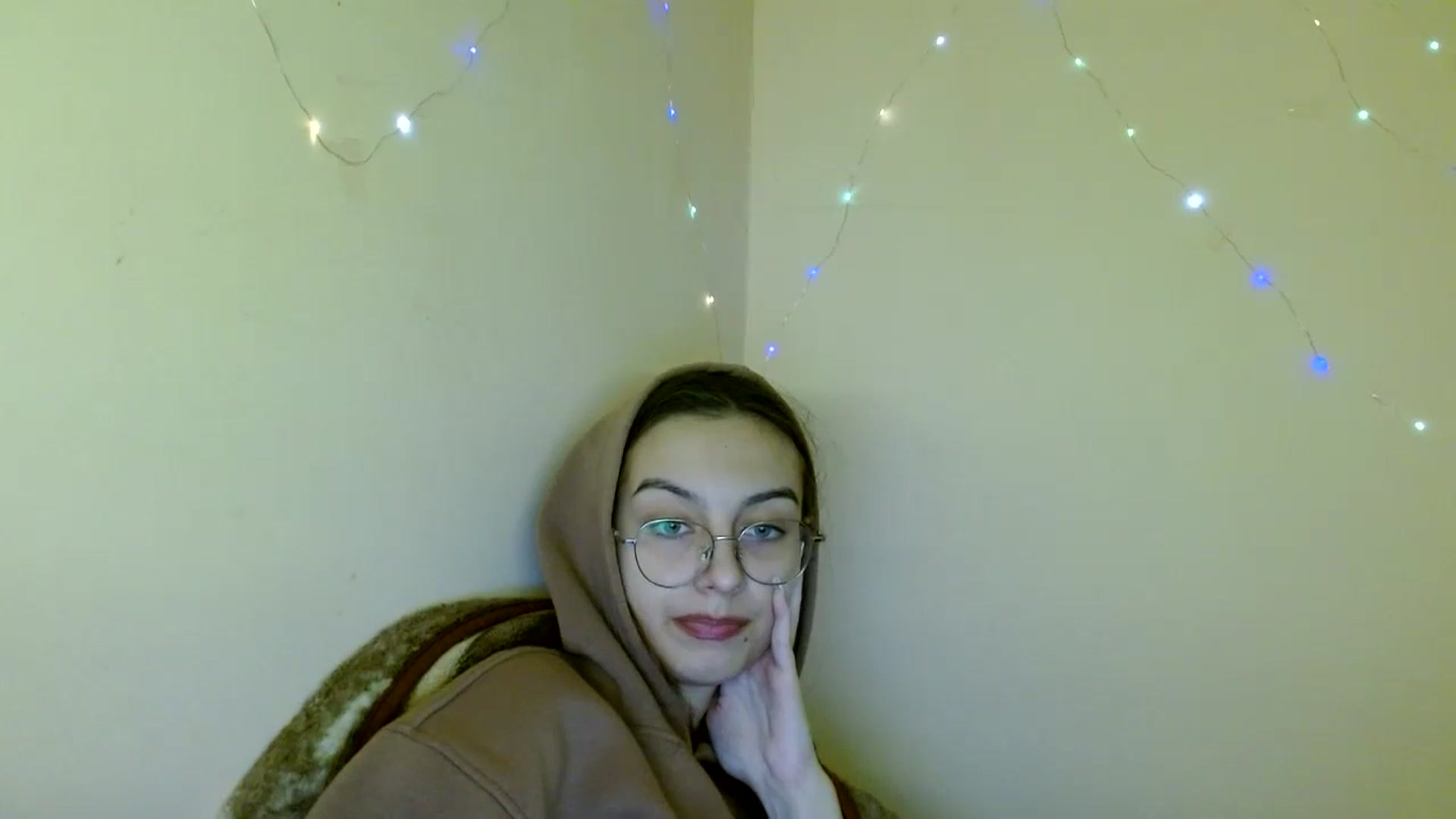 Gallery image thumbnail from SofiaLiub's myfreecams stream on, 11/13/2024, 12:51 image 16 of 20