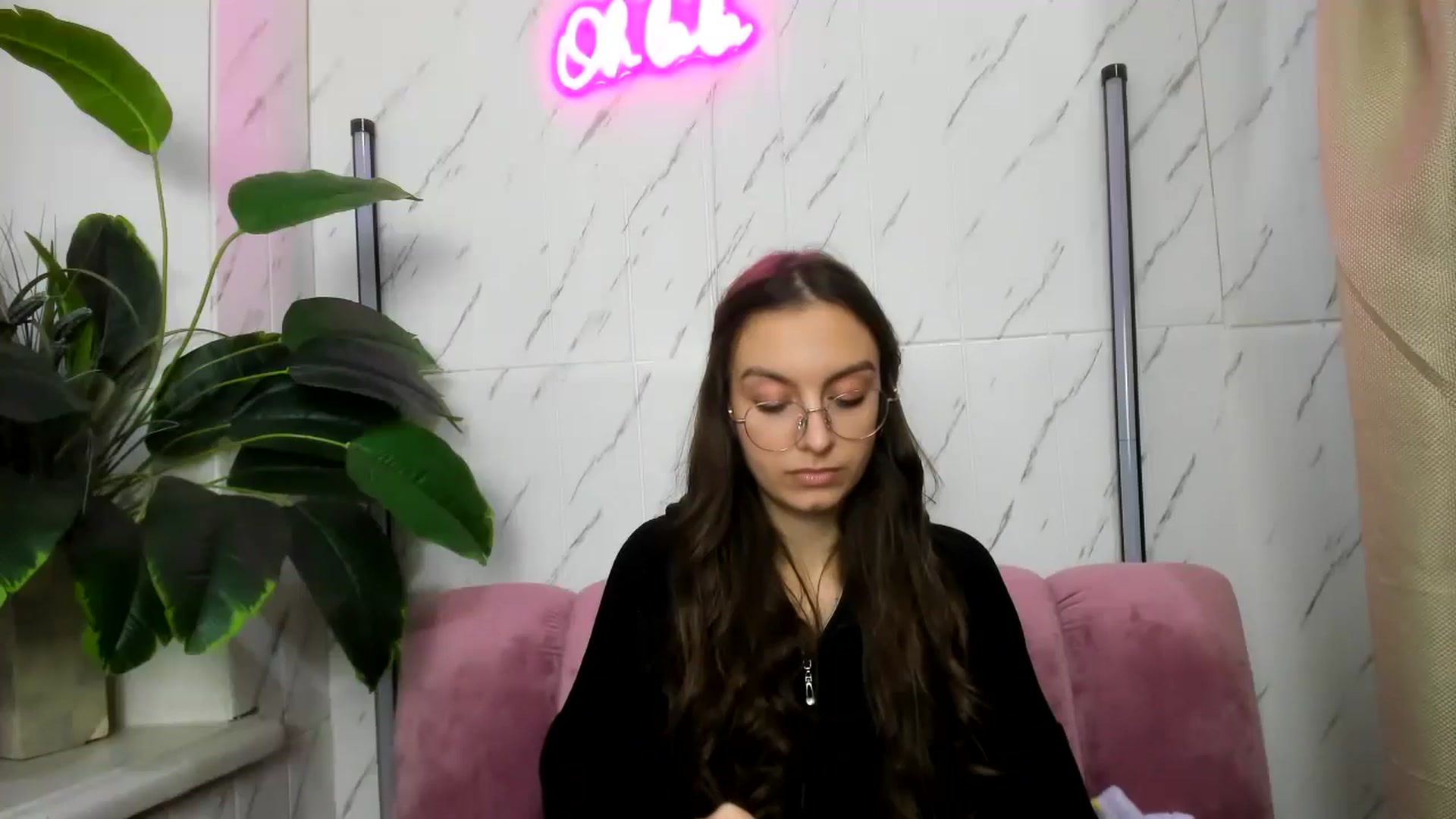 Gallery image thumbnail from SofiaLiub's myfreecams stream on, 11/26/2024, 13:52 image 5 of 20