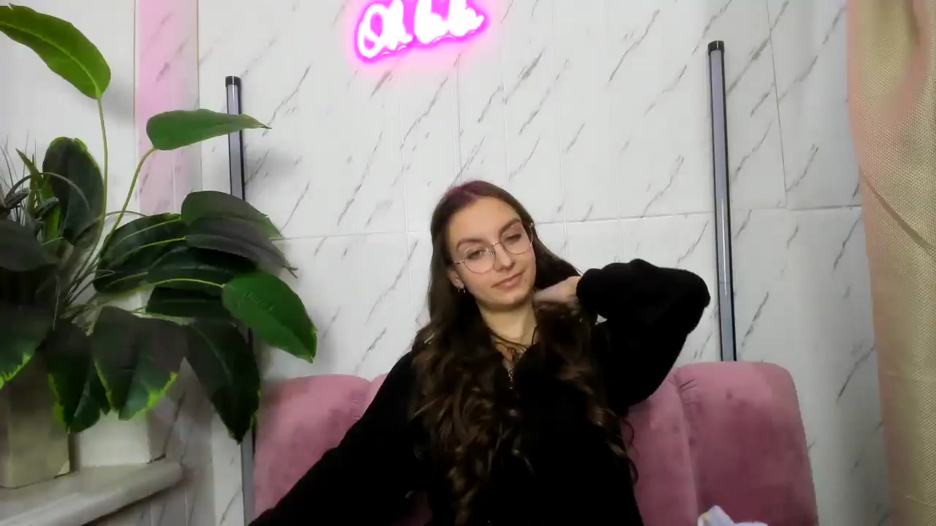 Gallery image thumbnail from SofiaLiub's myfreecams stream on, 11/26/2024, 13:52 image 19 of 20