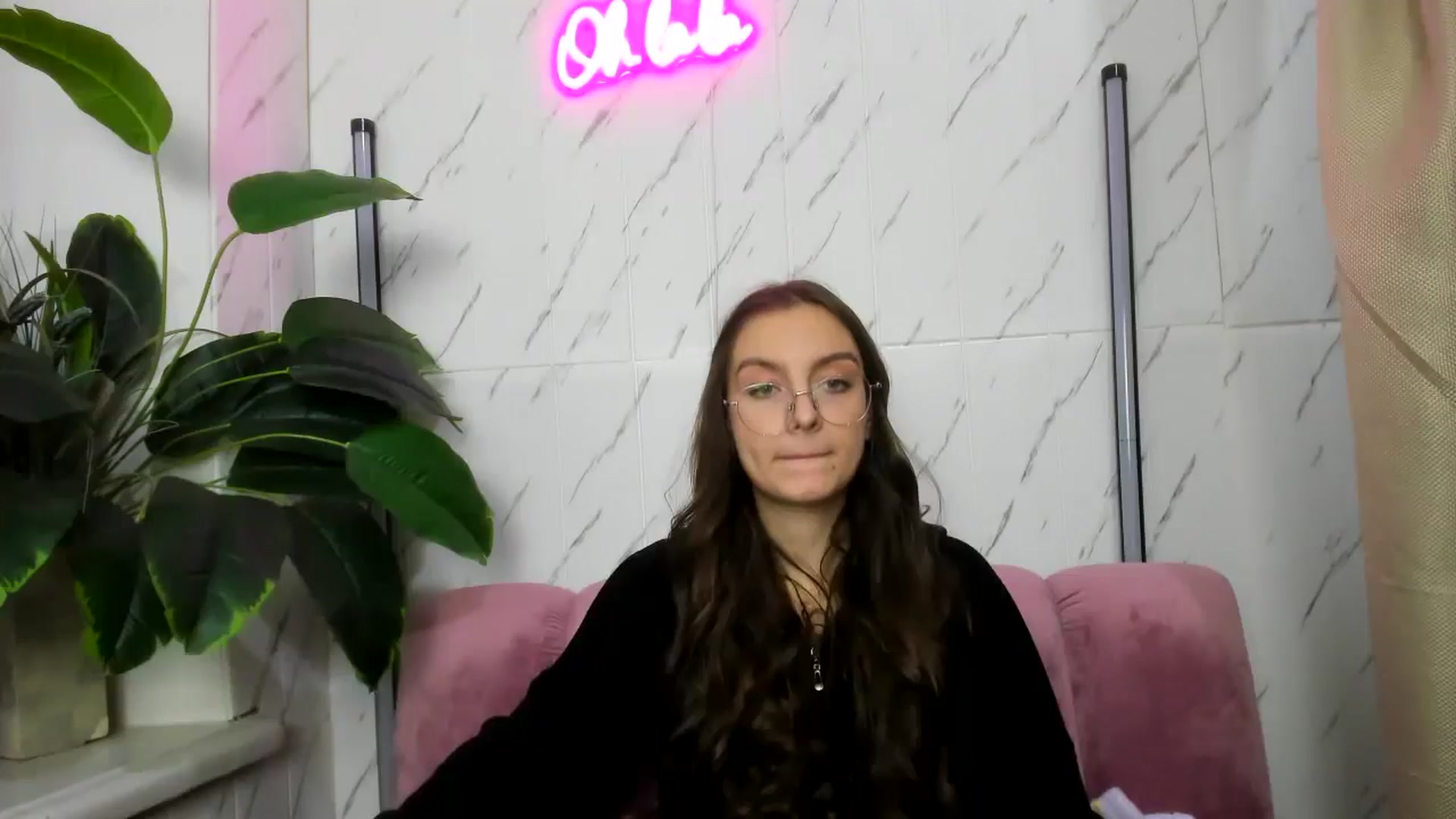 Gallery image thumbnail from SofiaLiub's myfreecams stream on, 11/26/2024, 13:52 image 18 of 20