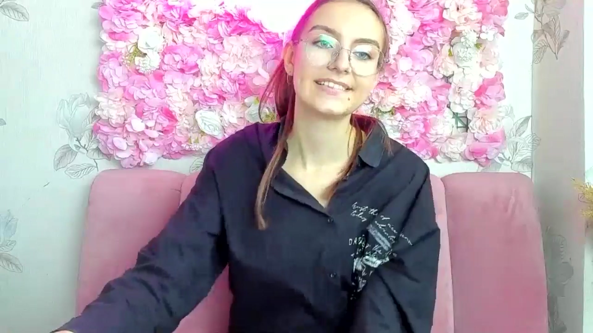 Gallery image thumbnail from SofiaLiub's myfreecams stream on, 11/30/2024, 12:15 image 5 of 20