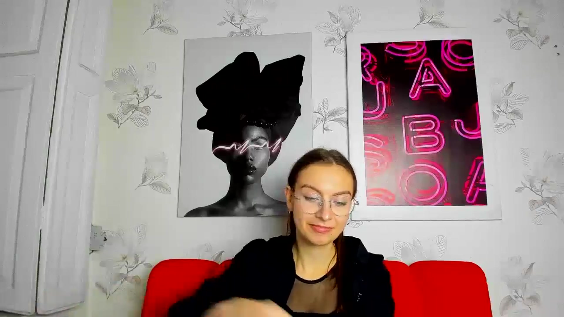 Gallery image thumbnail from SofiaLiub's myfreecams stream on, 12/01/2024, 14:13 image 3 of 20
