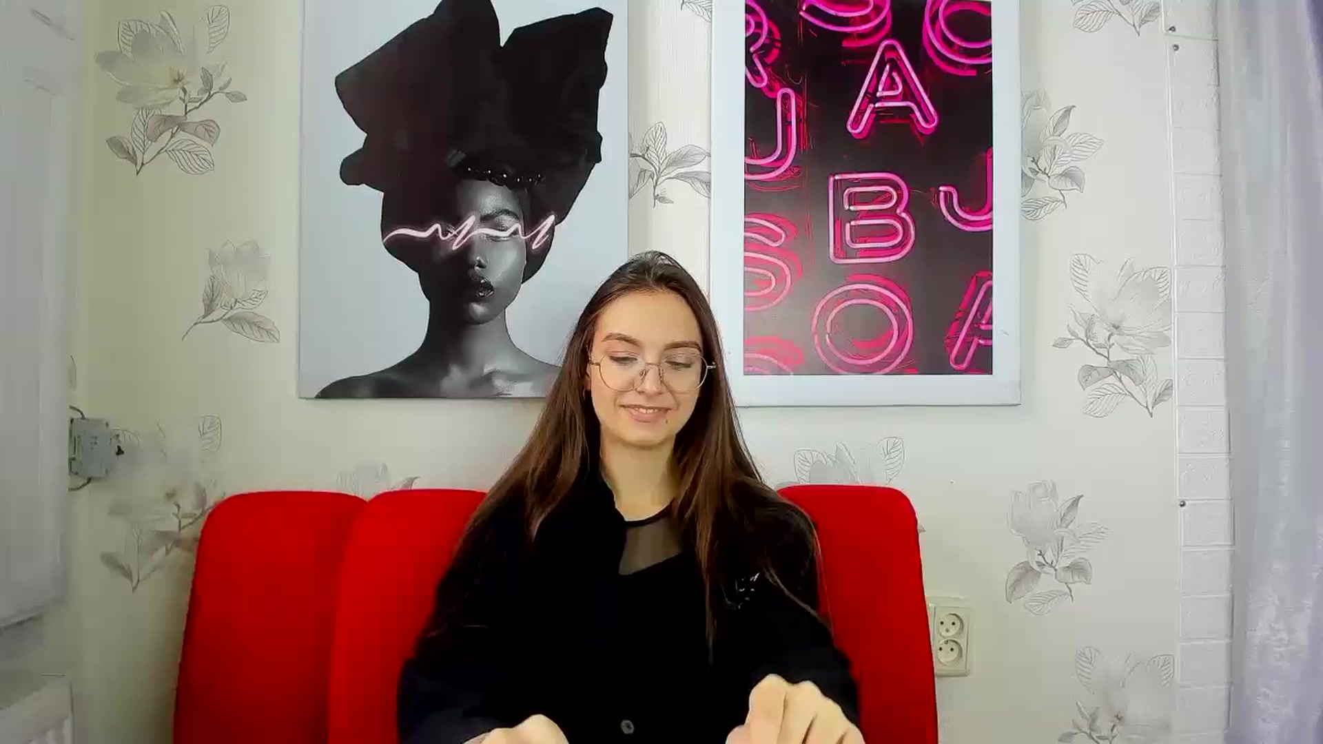 Gallery image thumbnail from SofiaLiub's myfreecams stream on, 12/03/2024, 11:16 image 1 of 20
