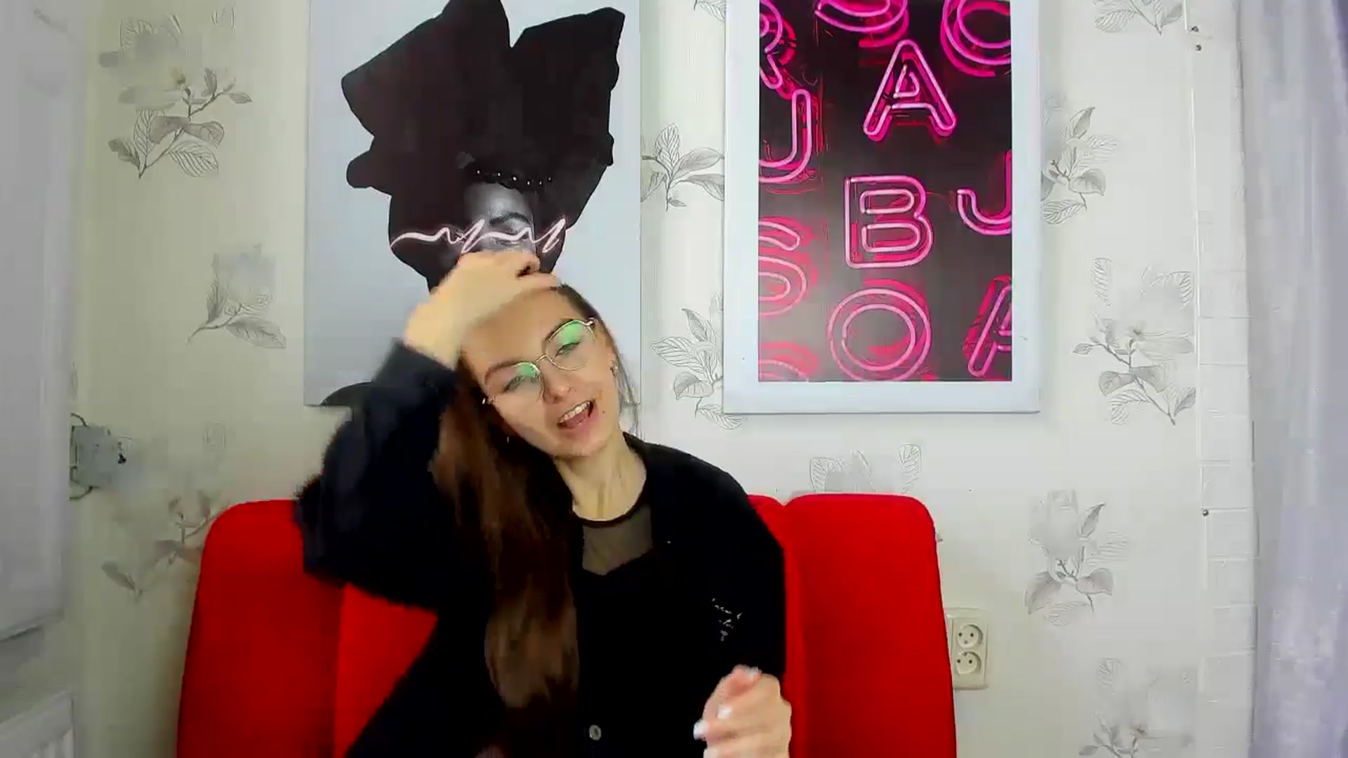 Gallery image thumbnail from SofiaLiub's myfreecams stream on, 12/03/2024, 11:16 image 4 of 20