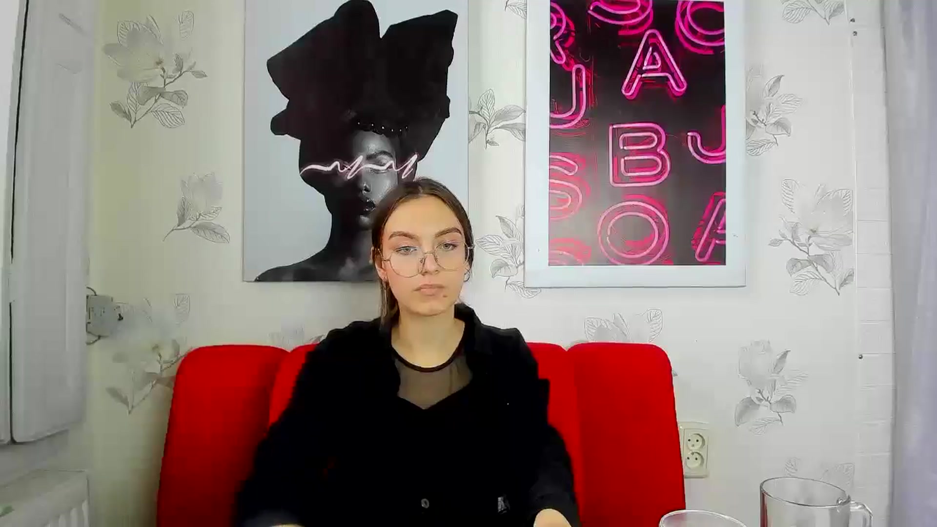 Gallery image thumbnail from SofiaLiub's myfreecams stream on, 12/03/2024, 11:52 image 17 of 20