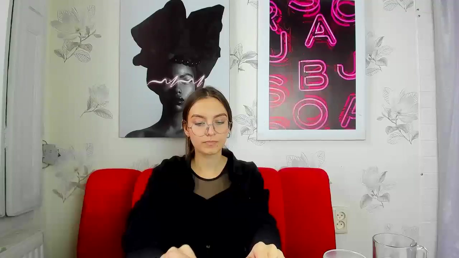 Gallery image thumbnail from SofiaLiub's myfreecams stream on, 12/03/2024, 11:52 image 16 of 20