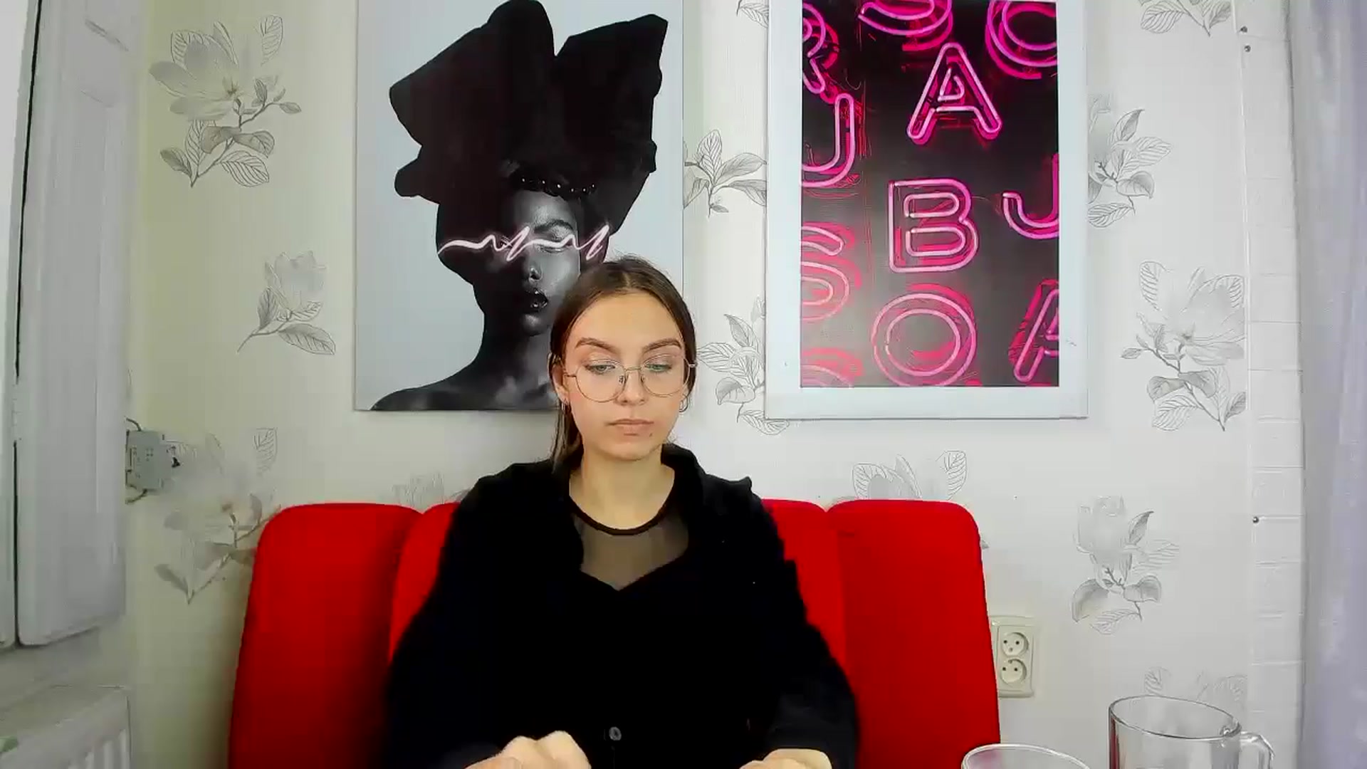 Gallery image thumbnail from SofiaLiub's myfreecams stream on, 12/03/2024, 11:52 image 15 of 20
