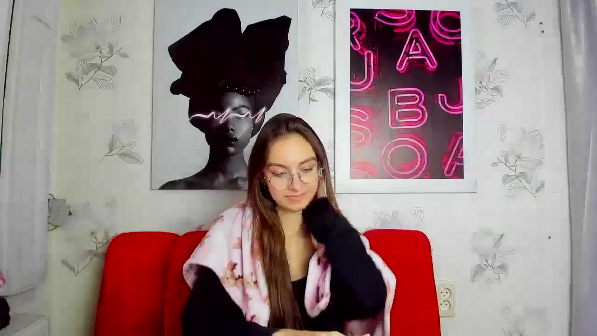Gallery image thumbnail from SofiaLiub's myfreecams stream on, 12/03/2024, 13:07 image 19 of 20