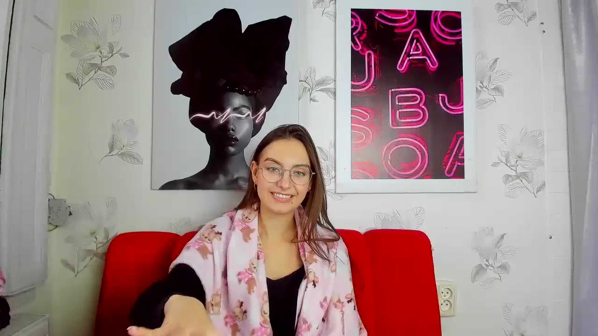Gallery image thumbnail from SofiaLiub's myfreecams stream on, 12/03/2024, 13:07 image 9 of 20