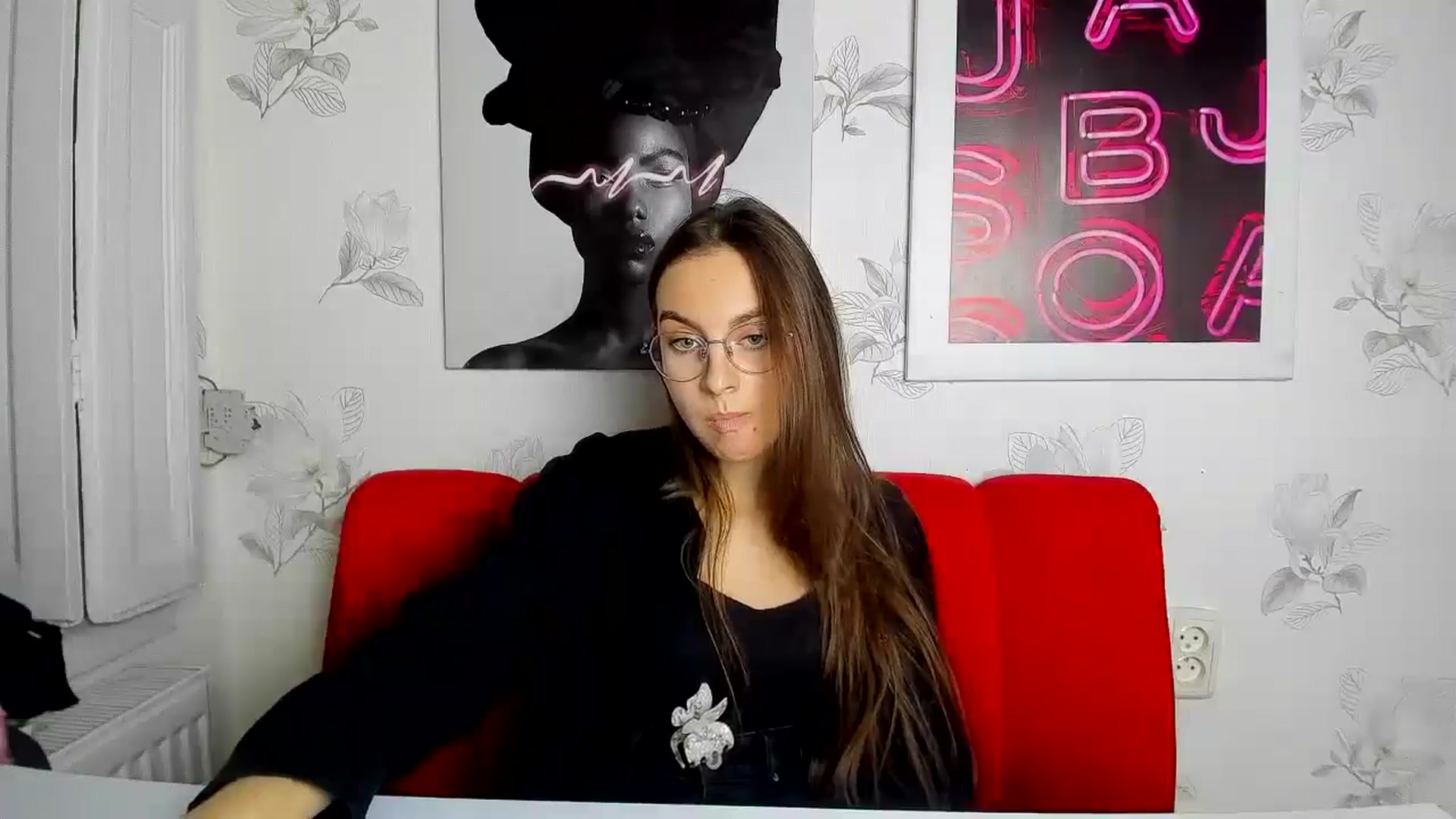 Gallery image thumbnail from SofiaLiub's myfreecams stream on, 12/03/2024, 15:13 image 14 of 20