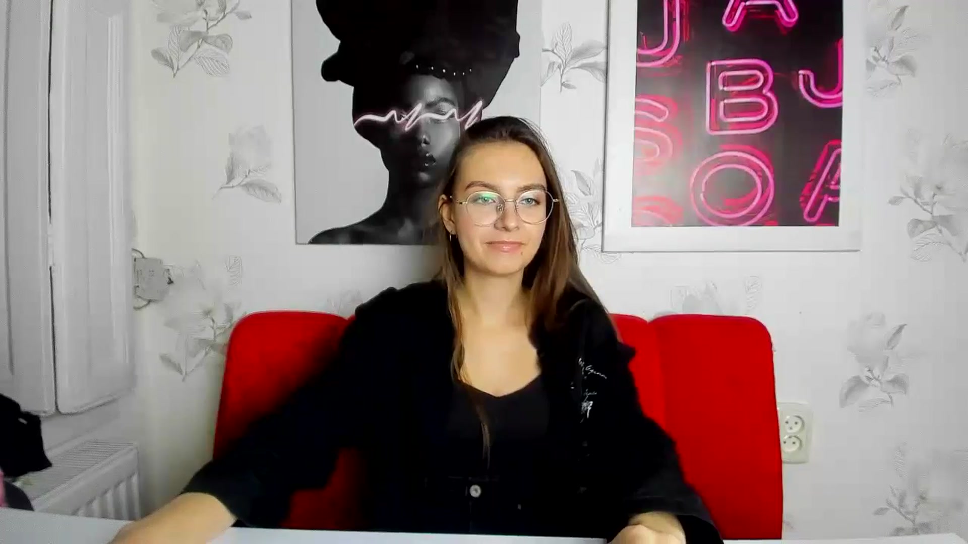 Gallery image thumbnail from SofiaLiub's myfreecams stream on, 12/03/2024, 15:13 image 10 of 20