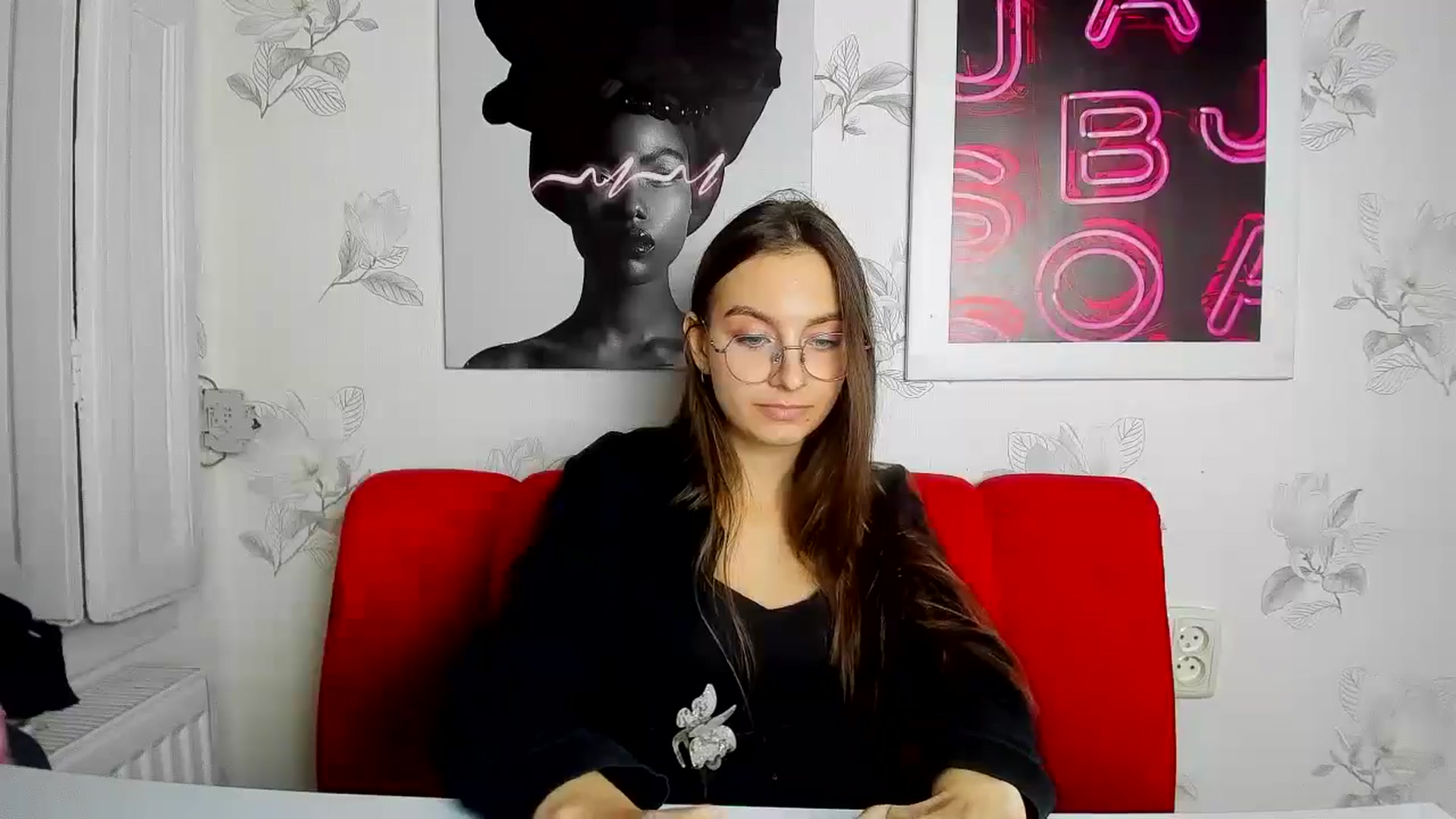 Gallery image thumbnail from SofiaLiub's myfreecams stream on, 12/03/2024, 15:13 image 15 of 20