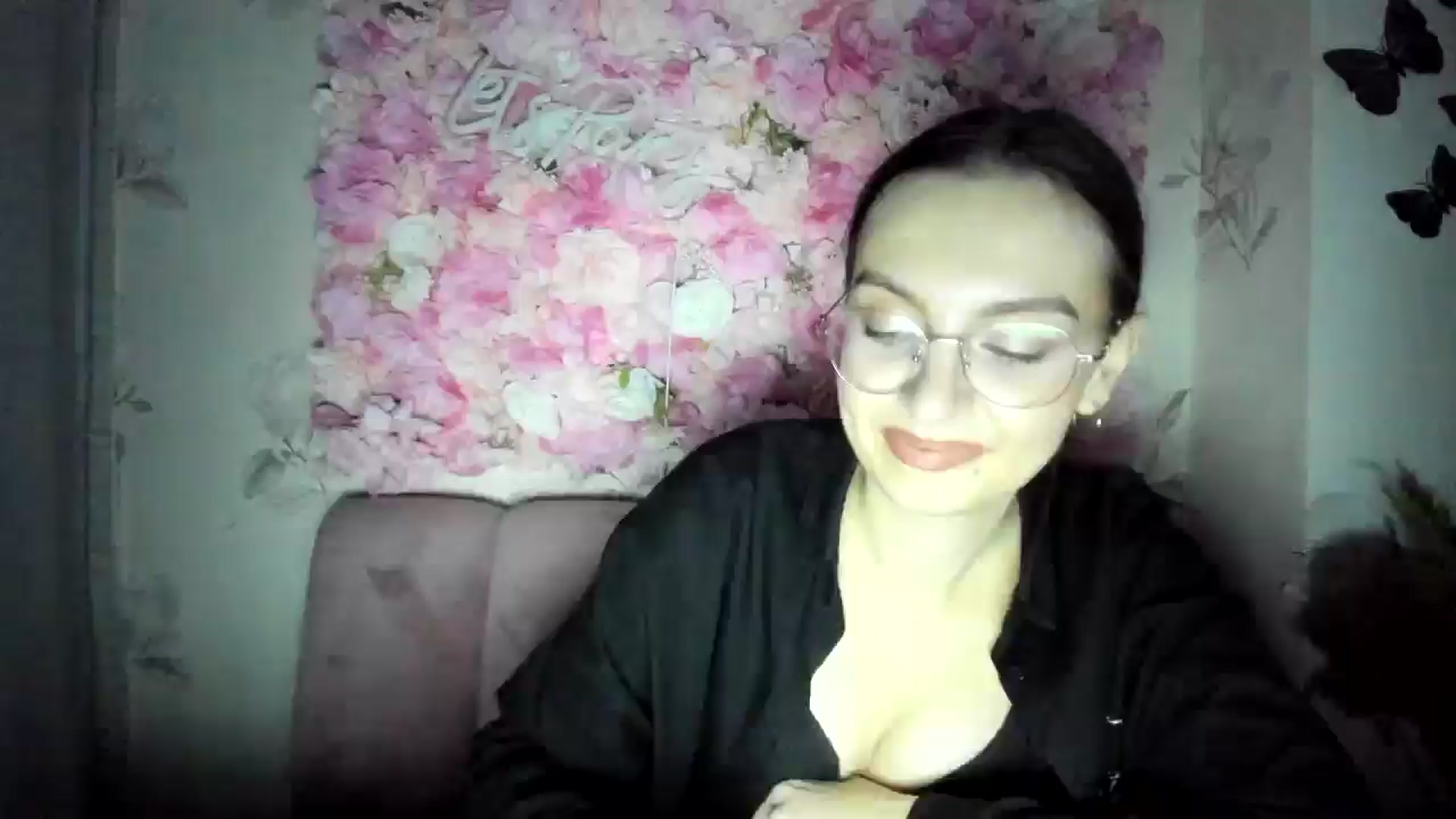 Gallery image thumbnail from SofiaLiub's myfreecams stream on, 12/06/2024, 14:56 image 13 of 20