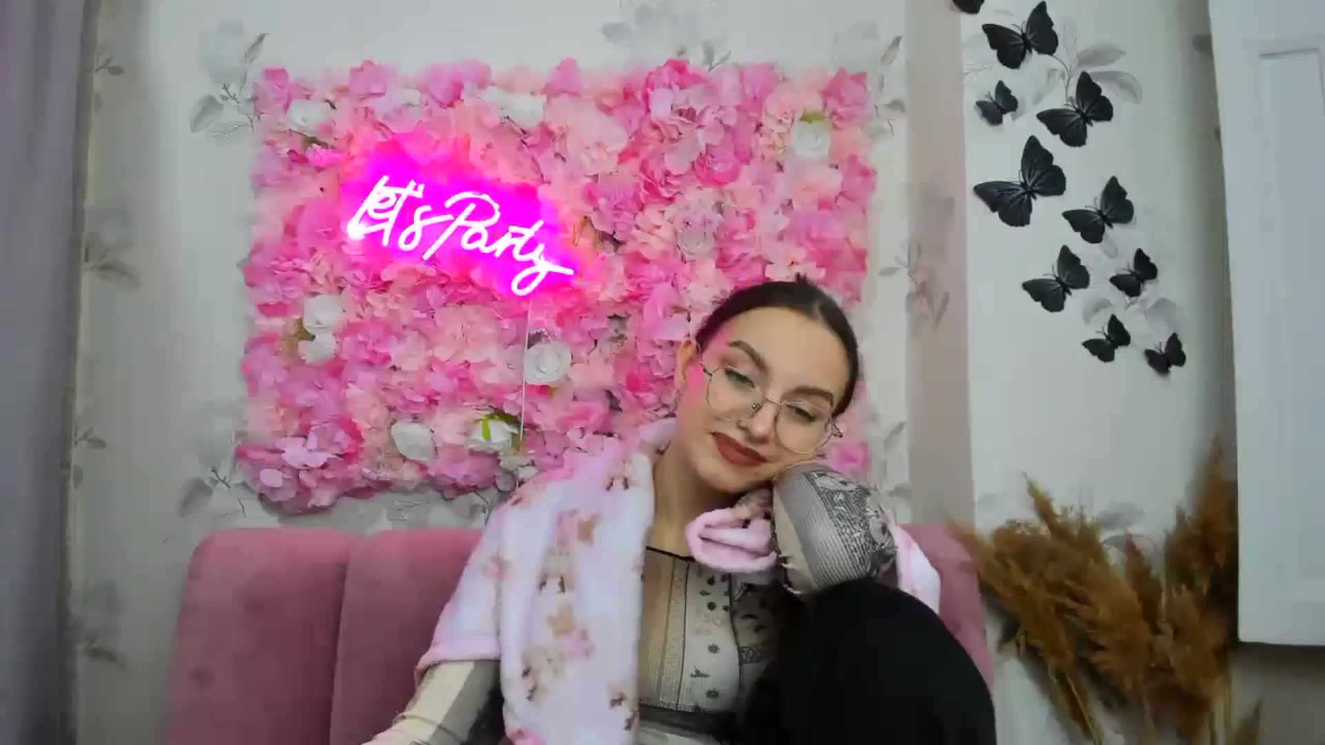 Gallery image thumbnail from SofiaLiub's myfreecams stream on, 12/11/2024, 12:55 image 4 of 20