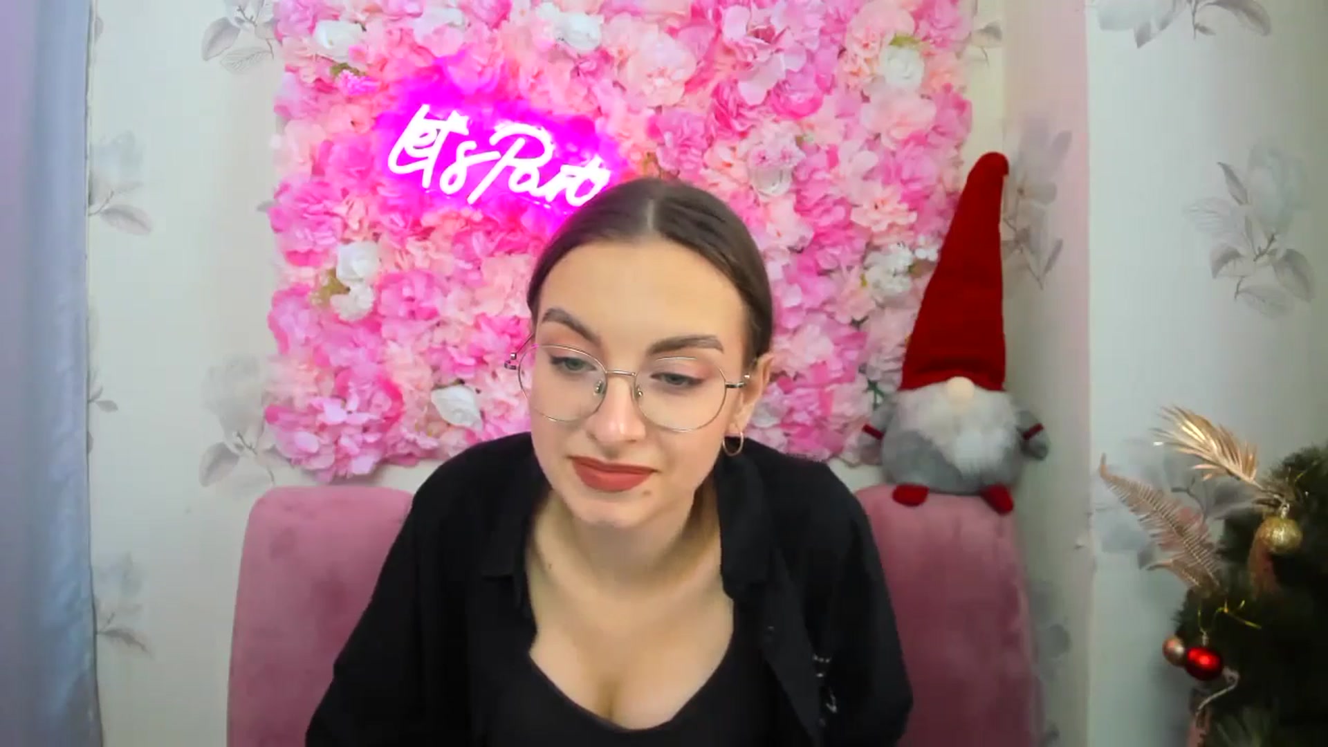 Gallery image thumbnail from SofiaLiub's myfreecams stream on, 12/14/2024, 13:01 image 5 of 20