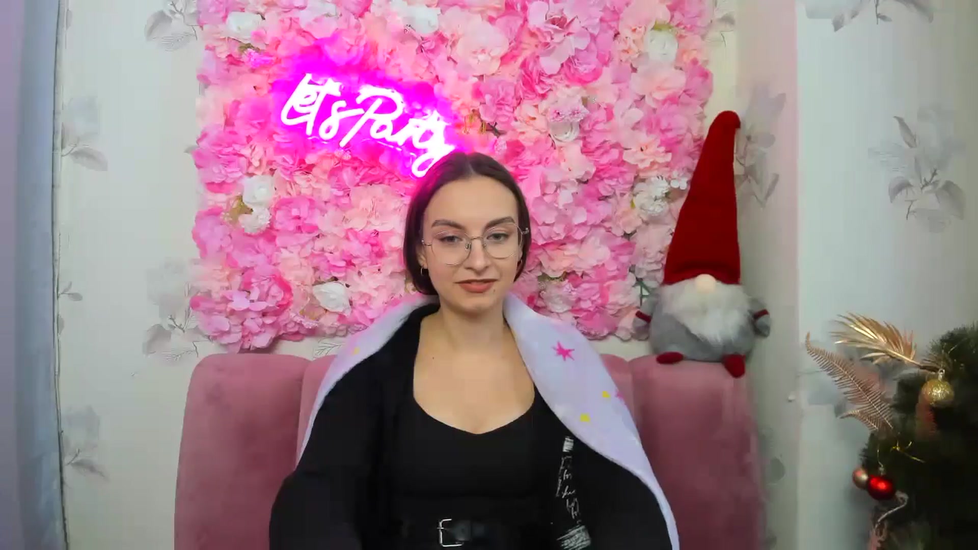 Gallery image thumbnail from SofiaLiub's myfreecams stream on, 12/14/2024, 13:49 image 8 of 20