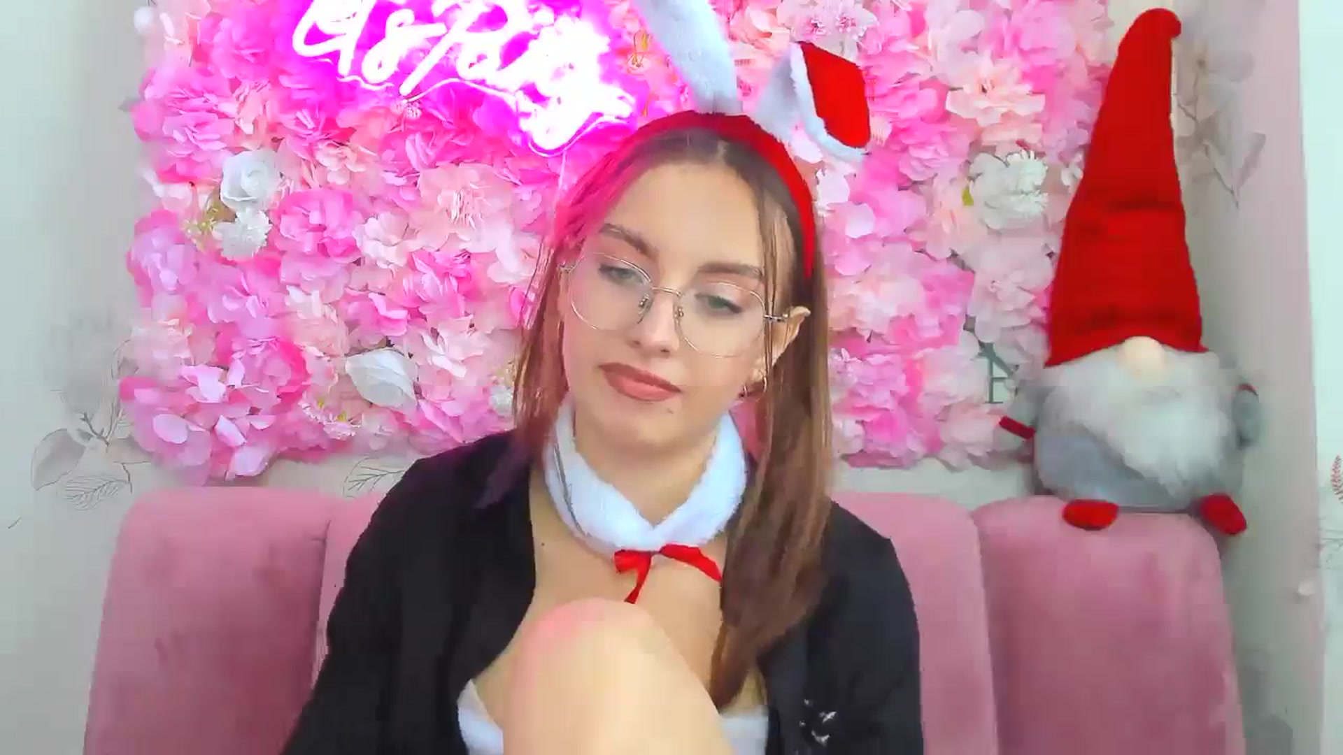 Gallery image thumbnail from SofiaLiub's myfreecams stream on, 12/17/2024, 12:00 image 11 of 20