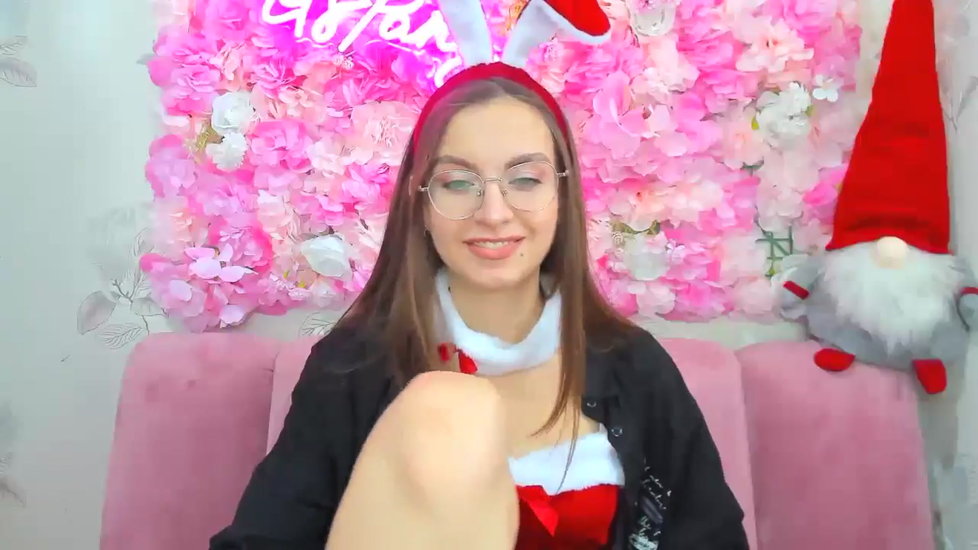 Gallery image thumbnail from SofiaLiub's myfreecams stream on, 12/20/2024, 12:43 image 4 of 20