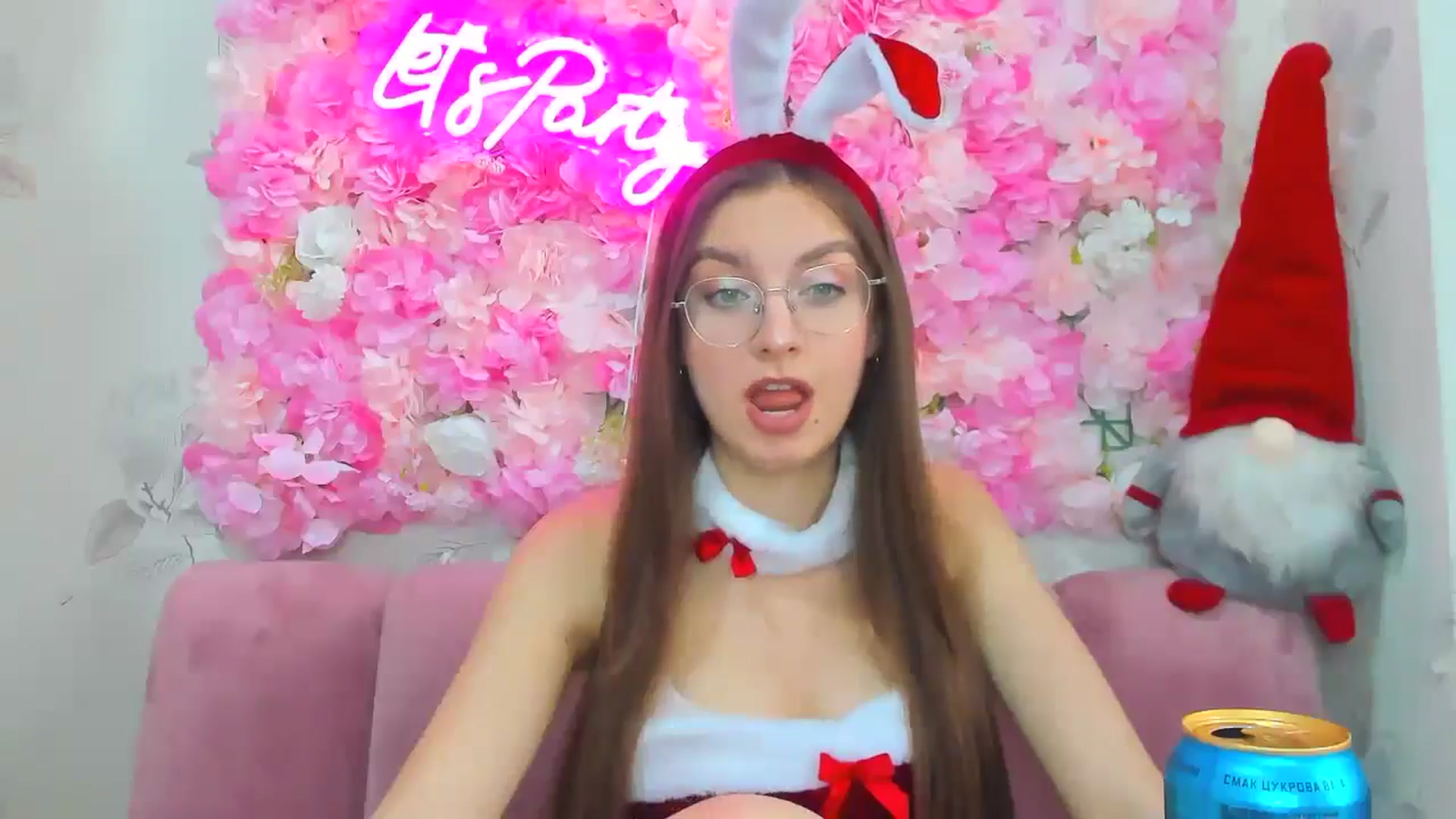 Gallery image thumbnail from SofiaLiub's myfreecams stream on, 12/20/2024, 12:43 image 19 of 20
