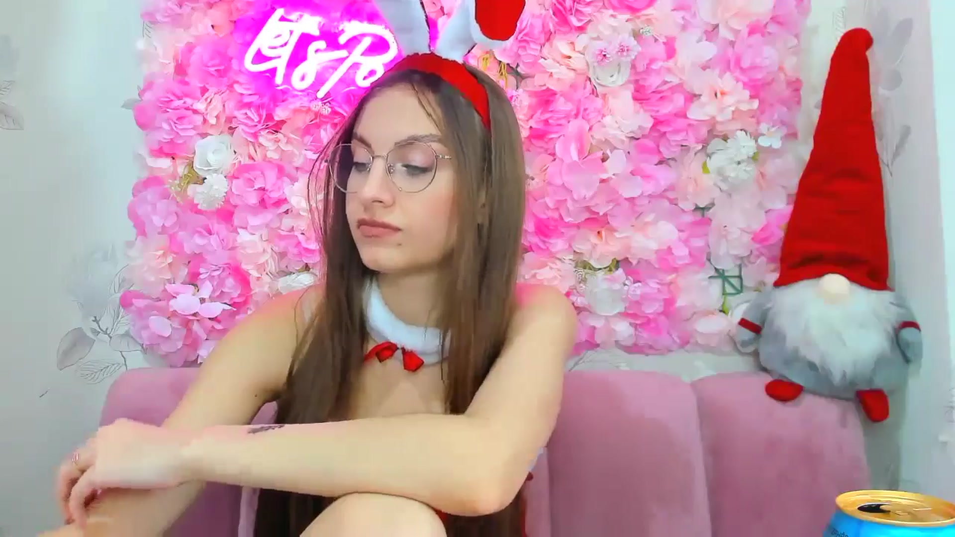 Gallery image thumbnail from SofiaLiub's myfreecams stream on, 12/20/2024, 12:43 image 20 of 20