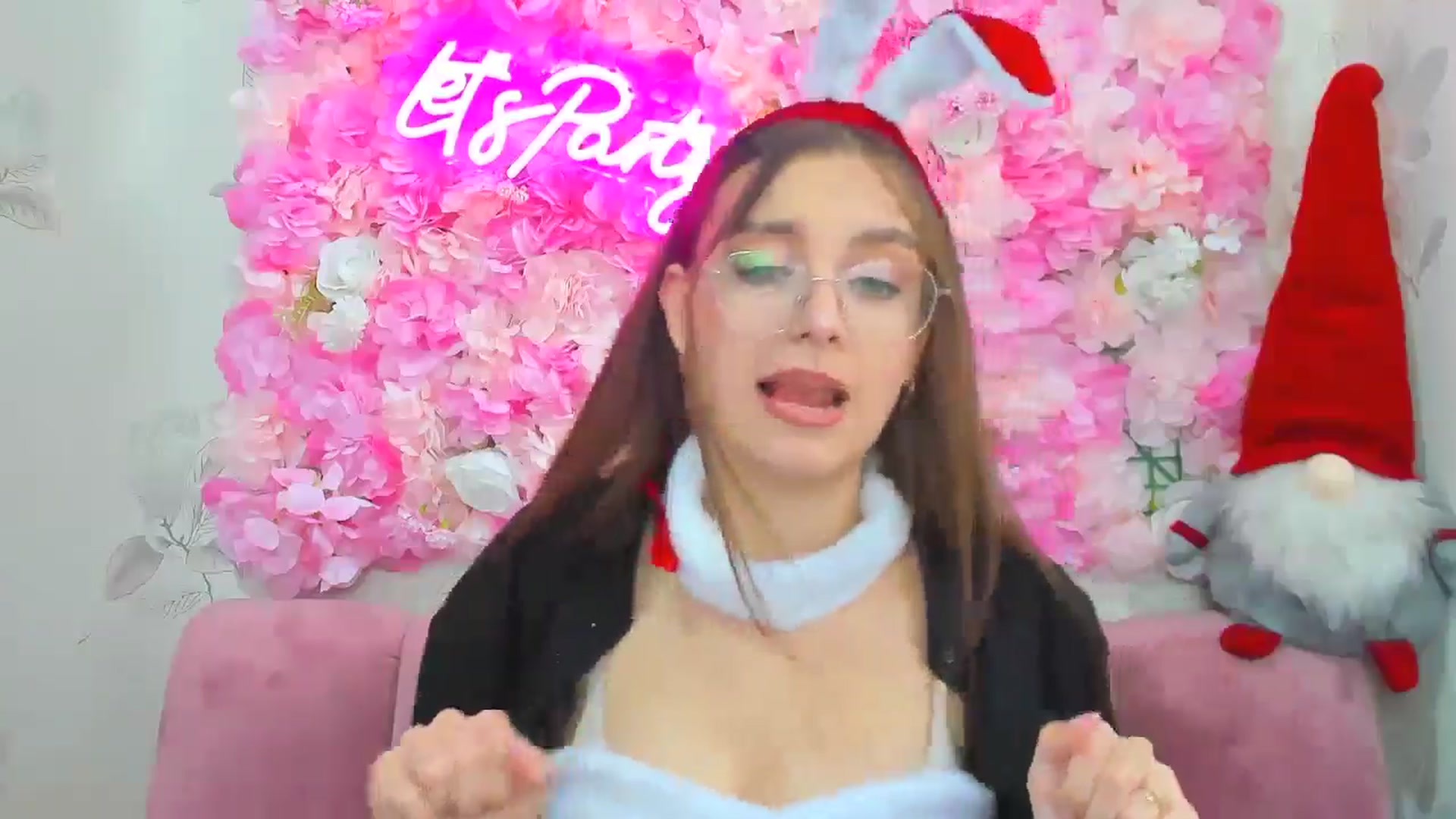 Gallery image thumbnail from SofiaLiub's myfreecams stream on, 12/20/2024, 12:43 image 12 of 20