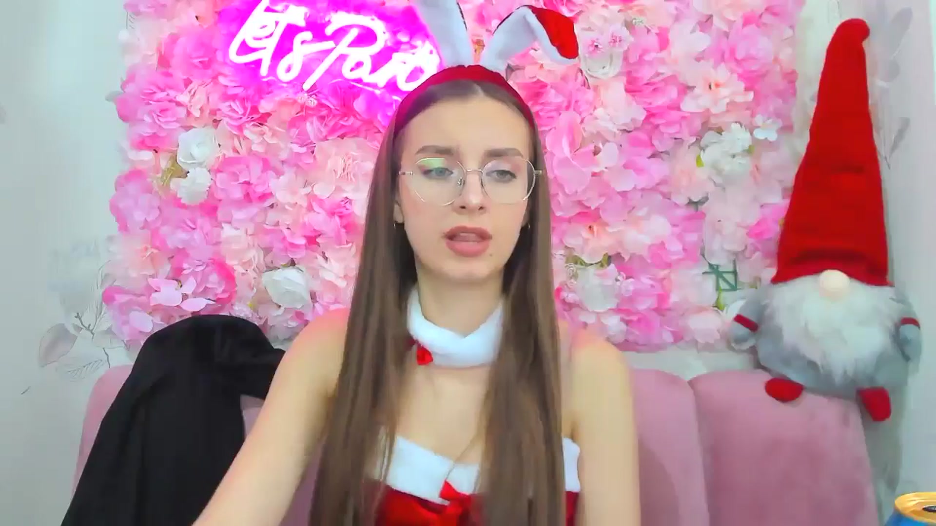 Gallery image thumbnail from SofiaLiub's myfreecams stream on, 12/20/2024, 13:04 image 10 of 20