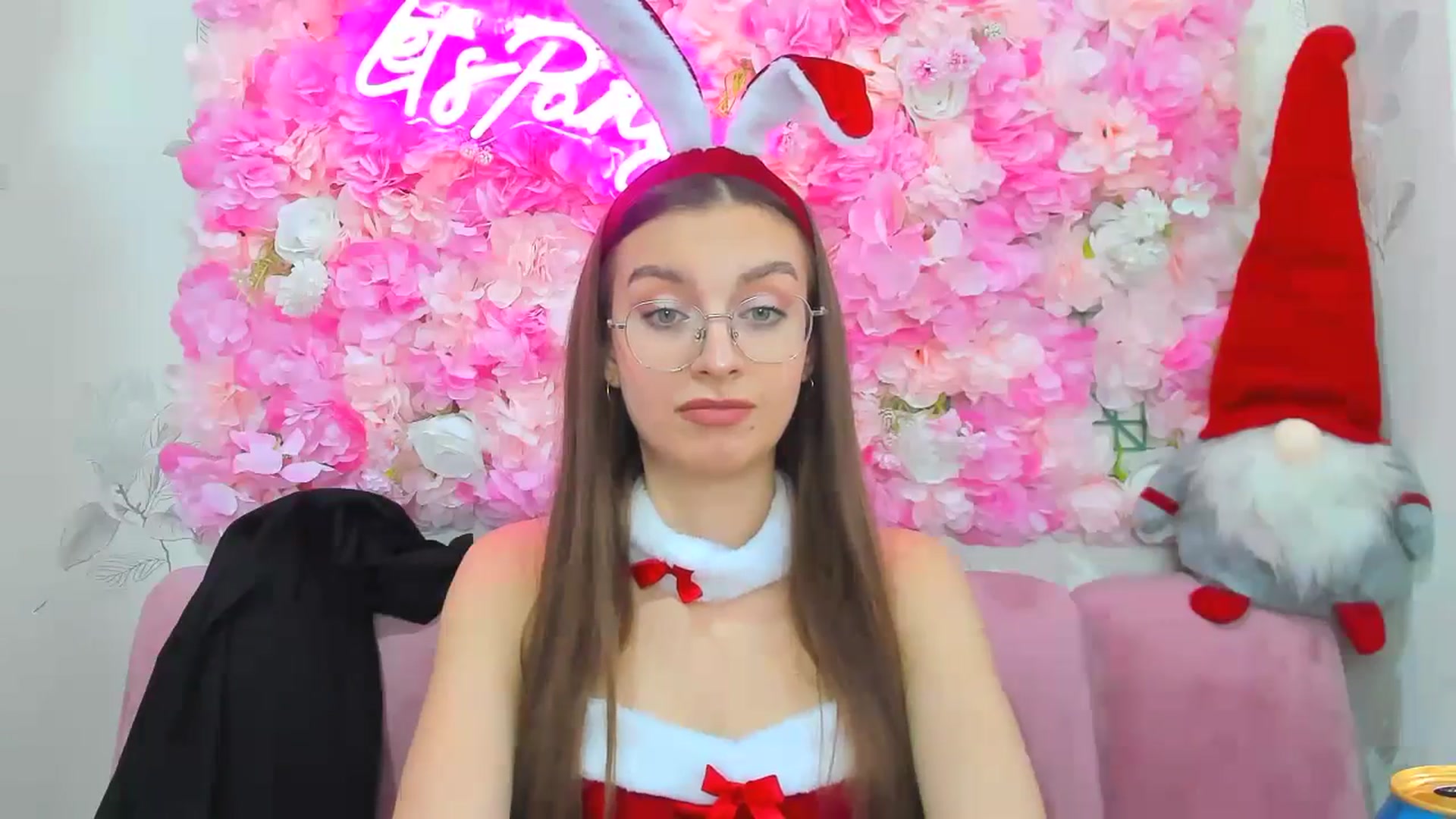 Gallery image thumbnail from SofiaLiub's myfreecams stream on, 12/20/2024, 13:04 image 14 of 20