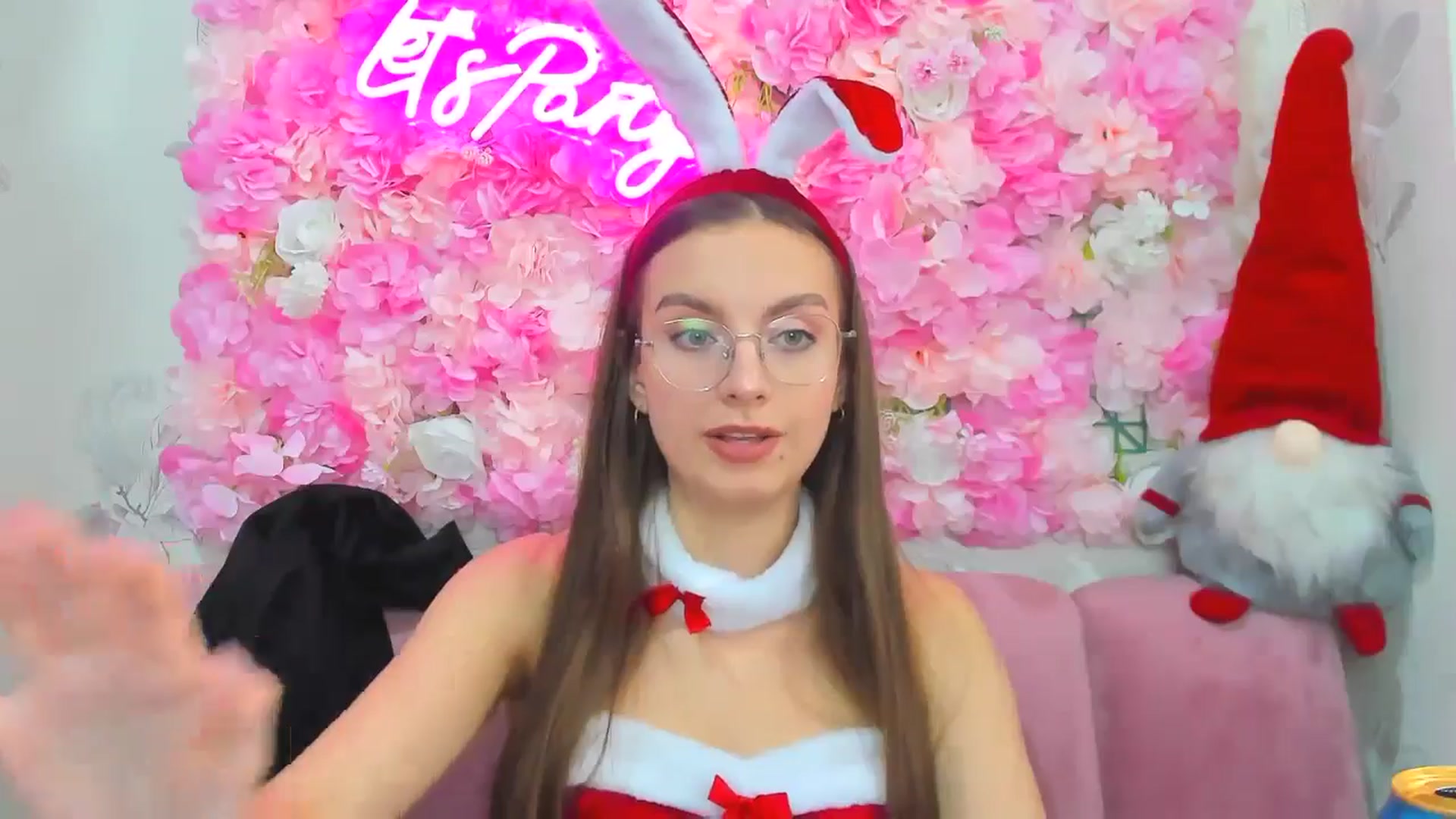 Gallery image thumbnail from SofiaLiub's myfreecams stream on, 12/20/2024, 13:04 image 8 of 20