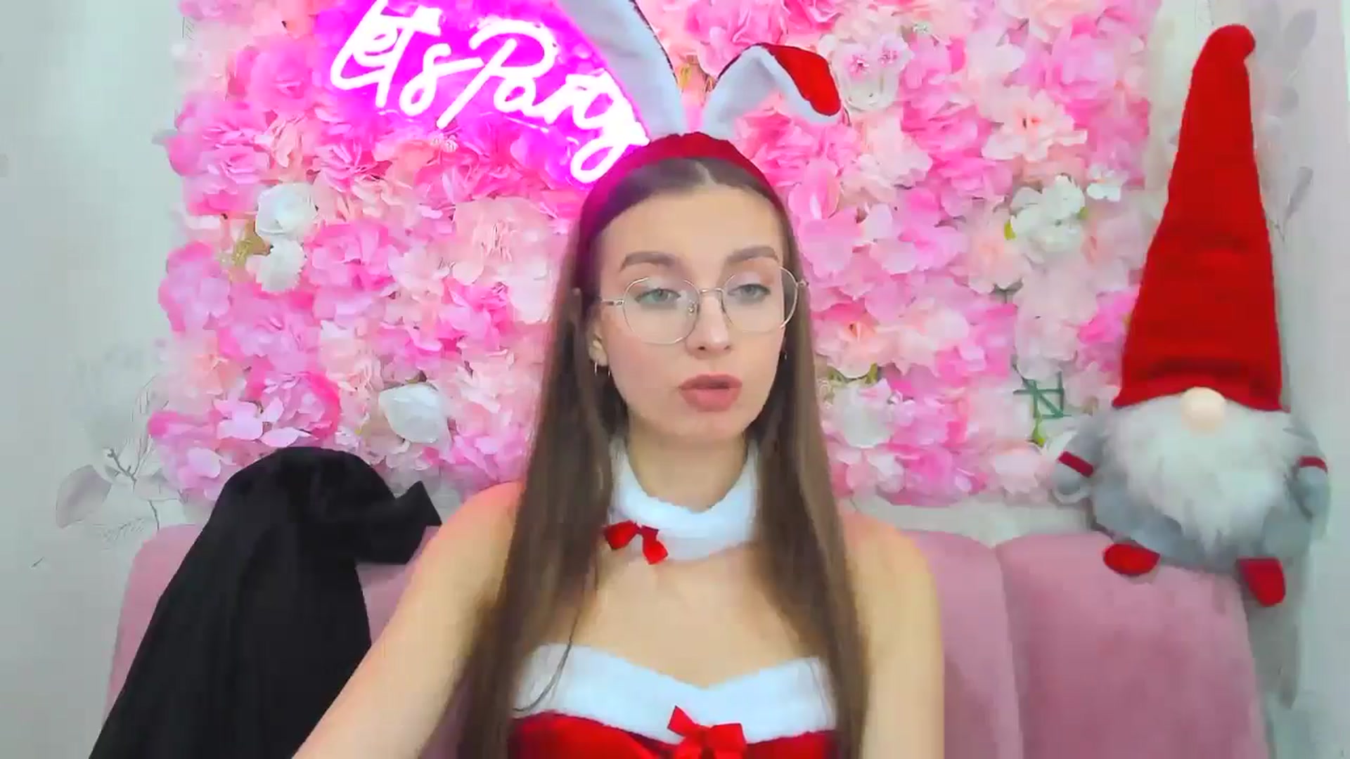 Gallery image thumbnail from SofiaLiub's myfreecams stream on, 12/20/2024, 13:04 image 5 of 20