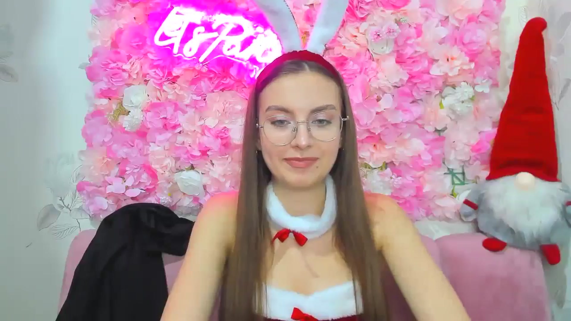 Gallery image thumbnail from SofiaLiub's myfreecams stream on, 12/20/2024, 14:12 image 11 of 20