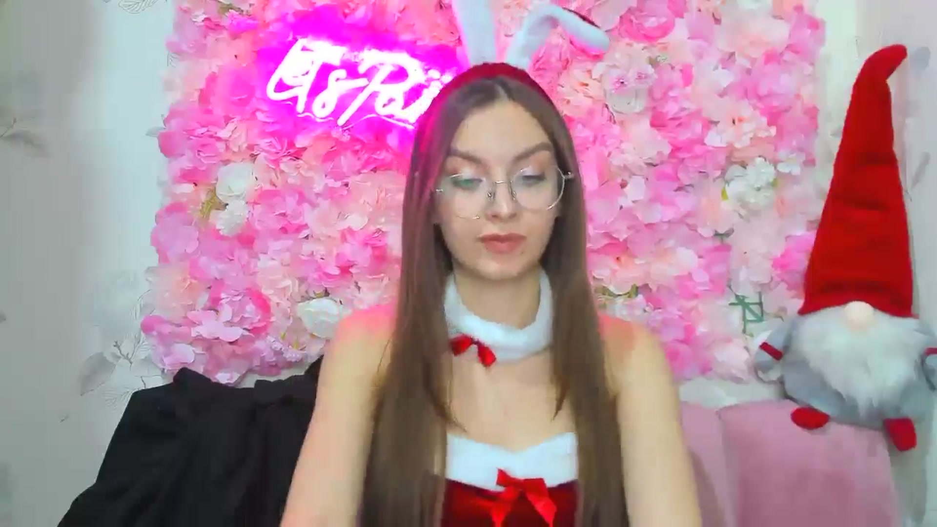 Gallery image thumbnail from SofiaLiub's myfreecams stream on, 12/20/2024, 15:27 image 3 of 20