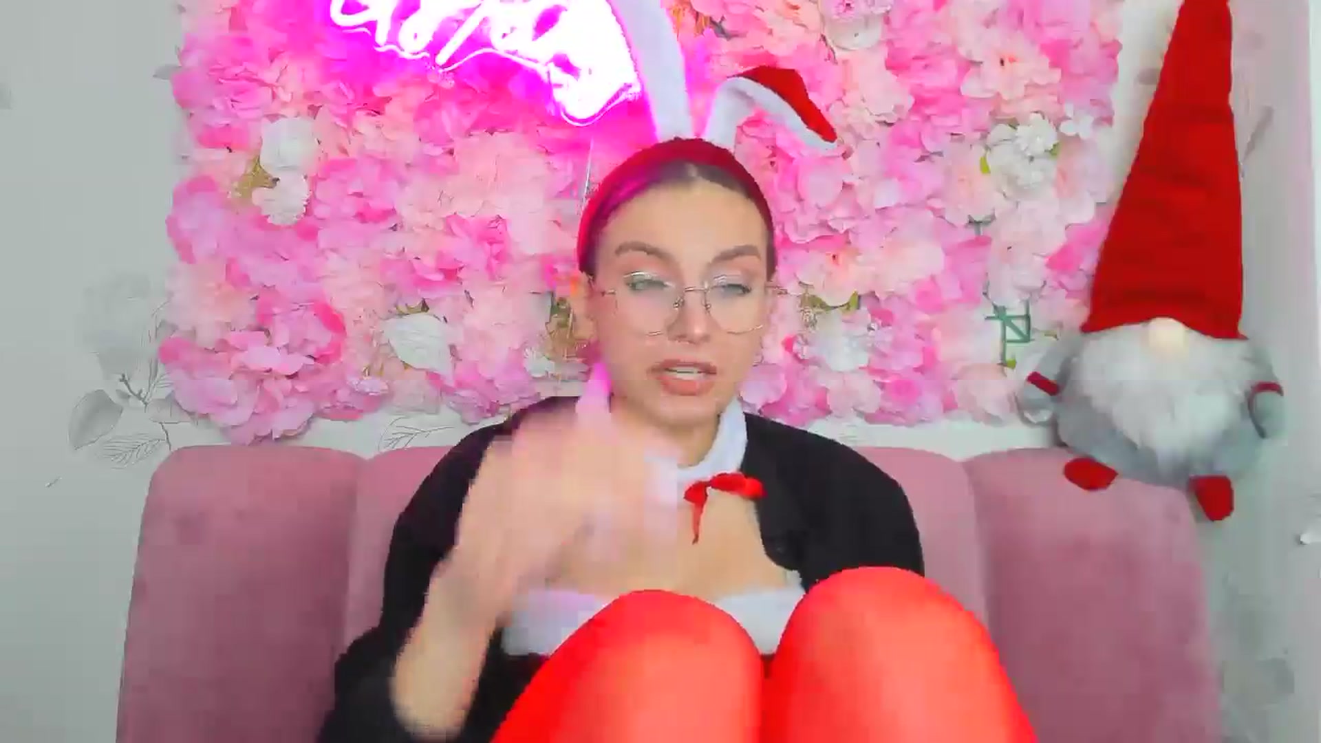 Gallery image thumbnail from SofiaLiub's myfreecams stream on, 12/21/2024, 11:54 image 14 of 20